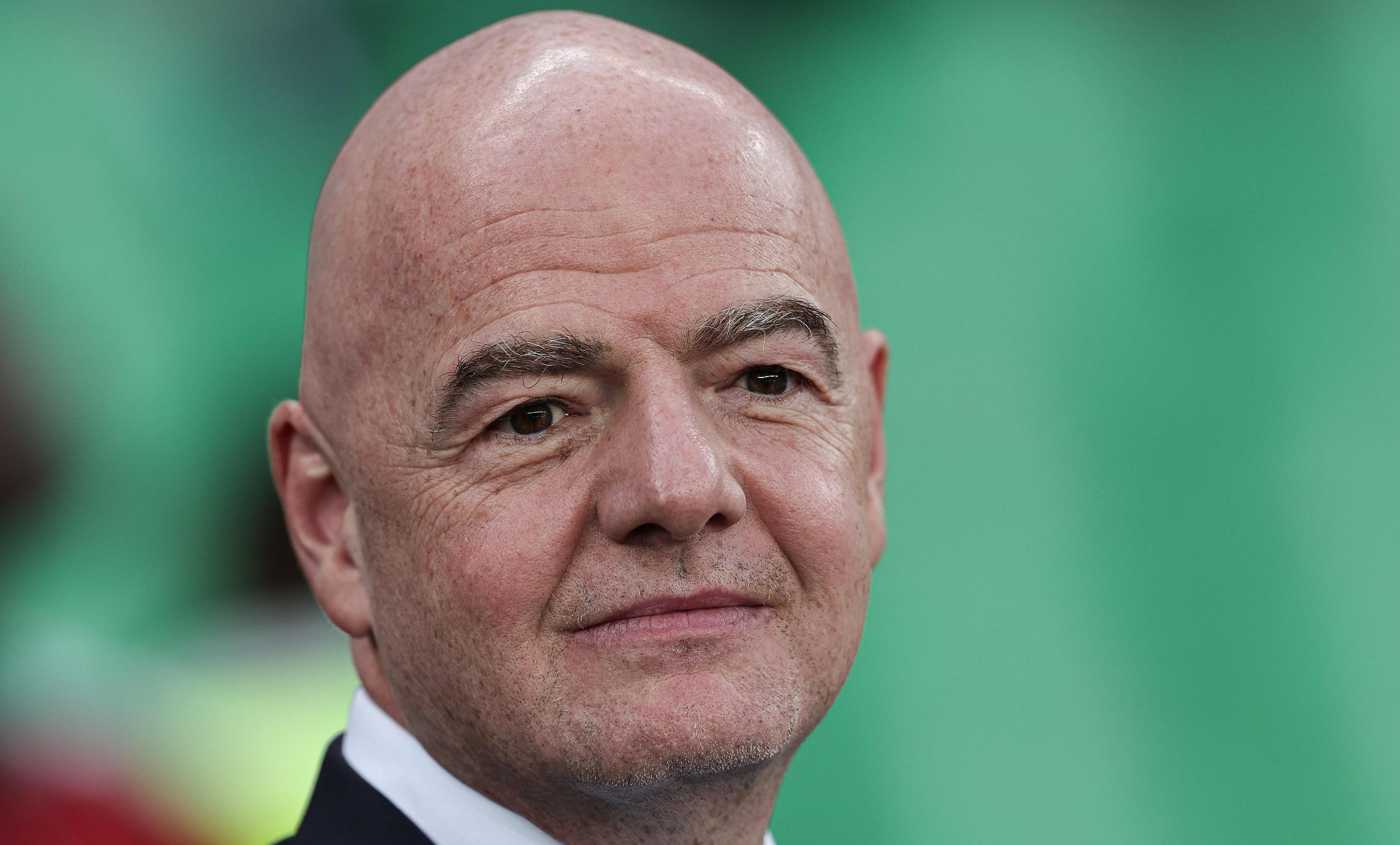 El presidente de FIFA, Gianni Infantino, durante la apertura de la Copa Africana de Naciones. (Foto Prensa Libre: AFP)