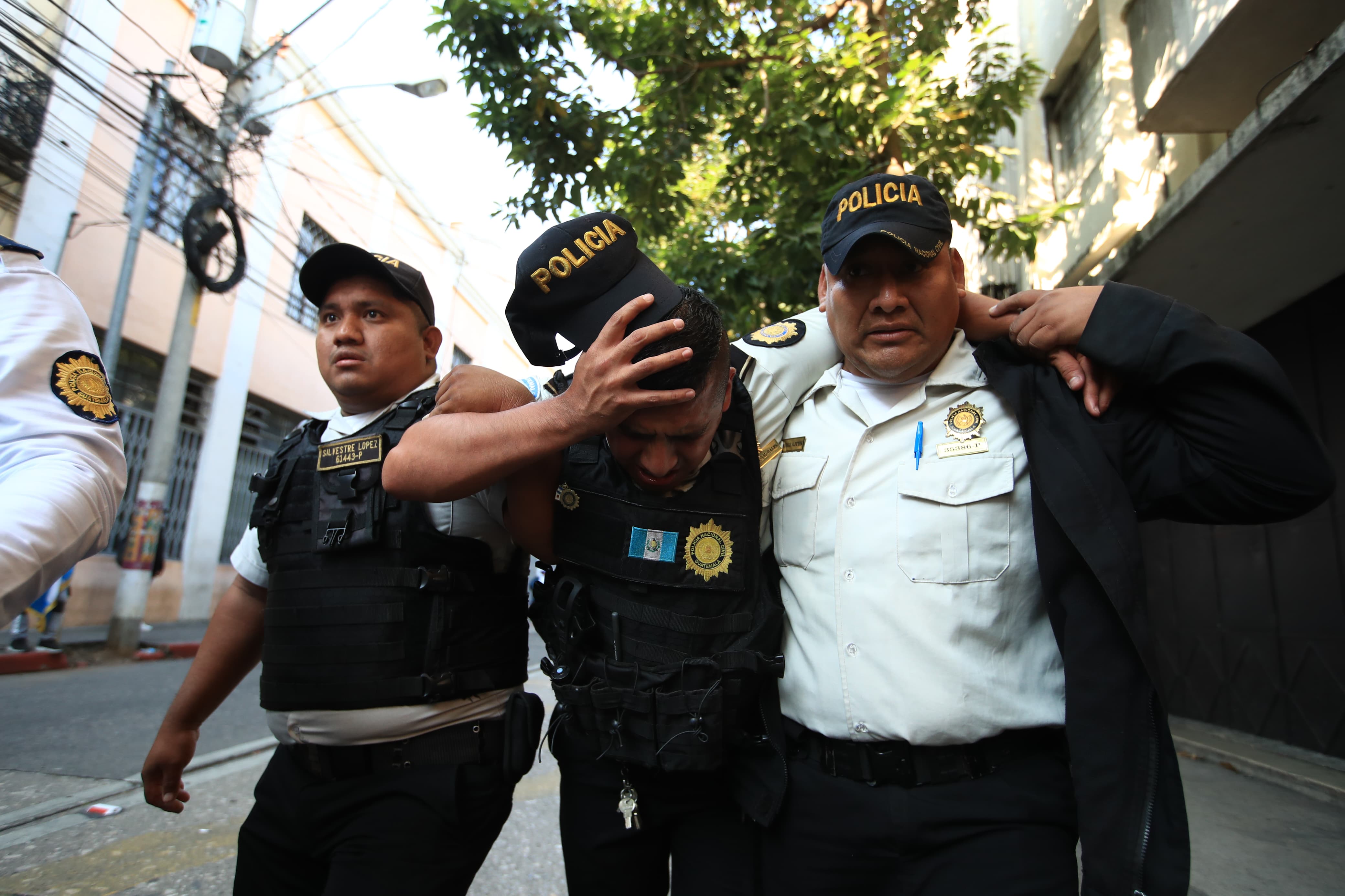 Momentos de tensión en Guatemala: disputa en el Congreso causa retrasos en la toma de posesión de Bernardo Arévalo como presidente'