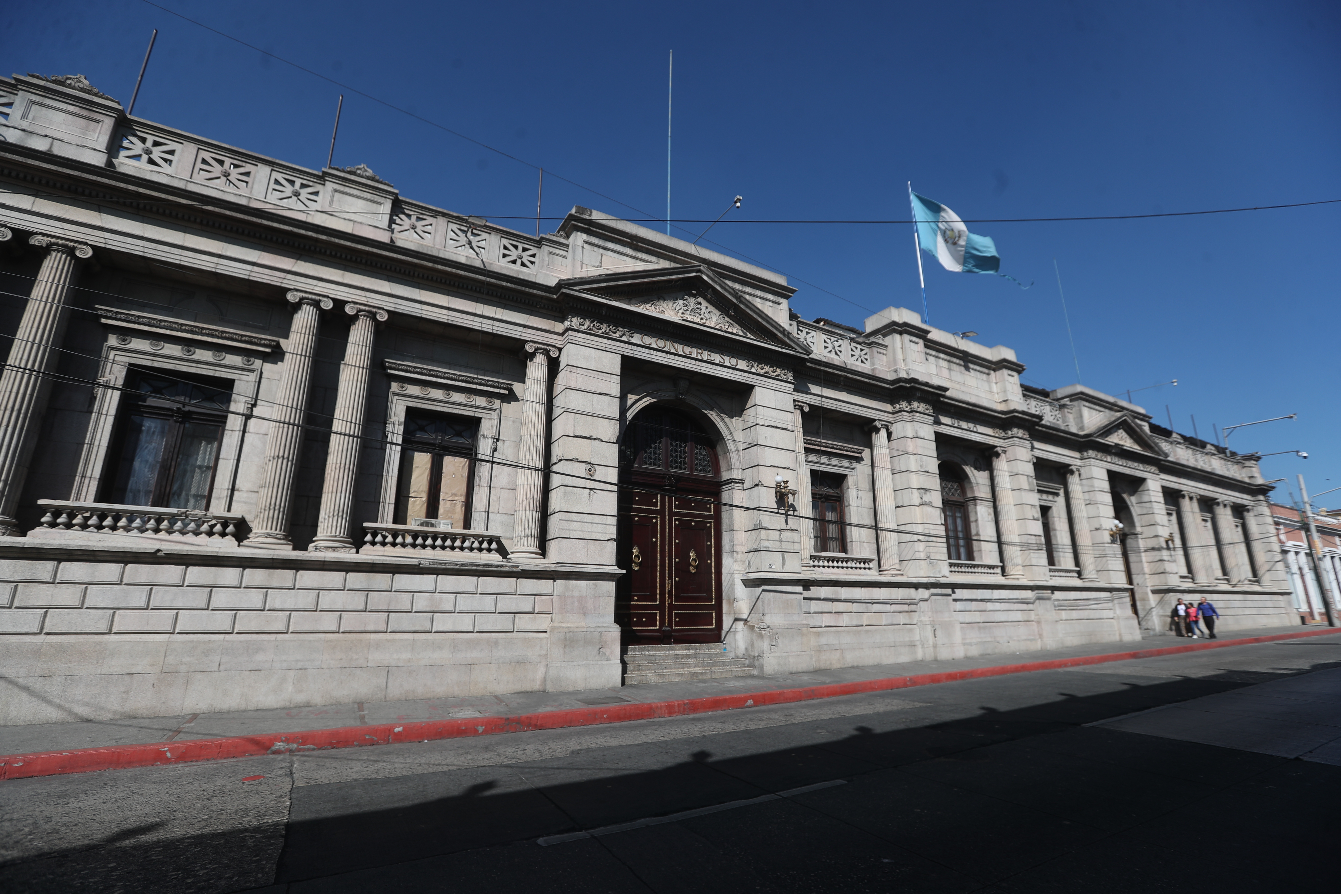 Fachada del edificio del Congreso de la República de Guatemala, en la zona 1 de la capital. (Foto Prensa Libre: Erick Ávila)