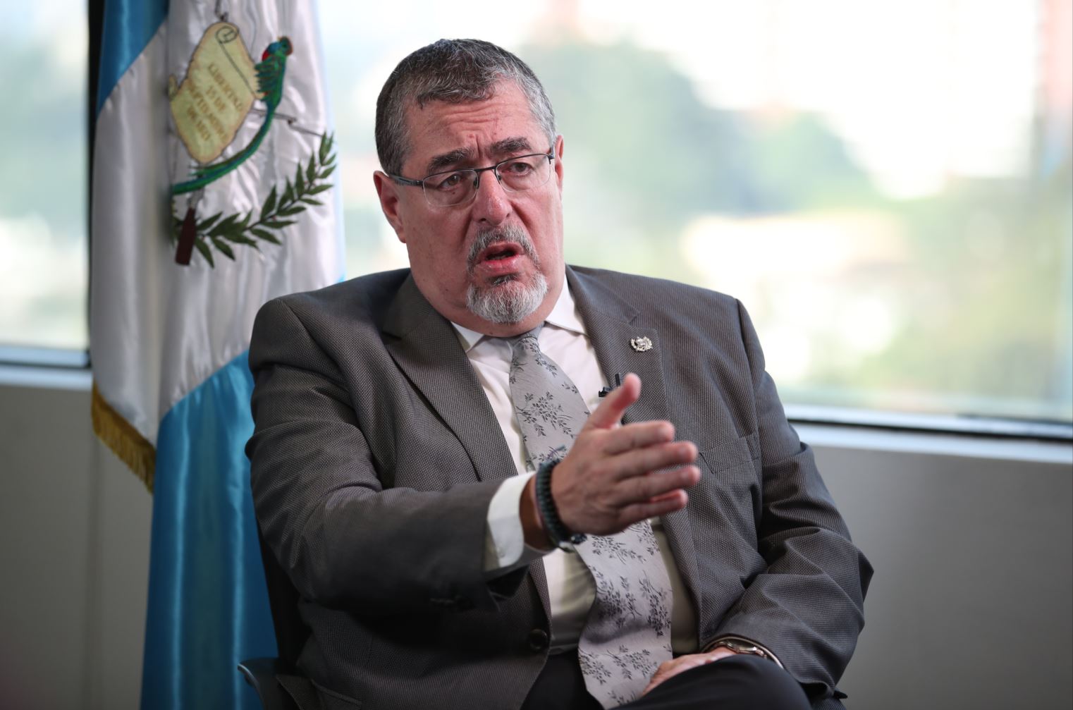 Bernardo Arévalo, presidente electo, conversa con Noticiero Guatevisión y Prensa Libre cuatro días antes de tomar posesión como Presidente de la República. (Foto Prensa Libre: Carlos Hernández)