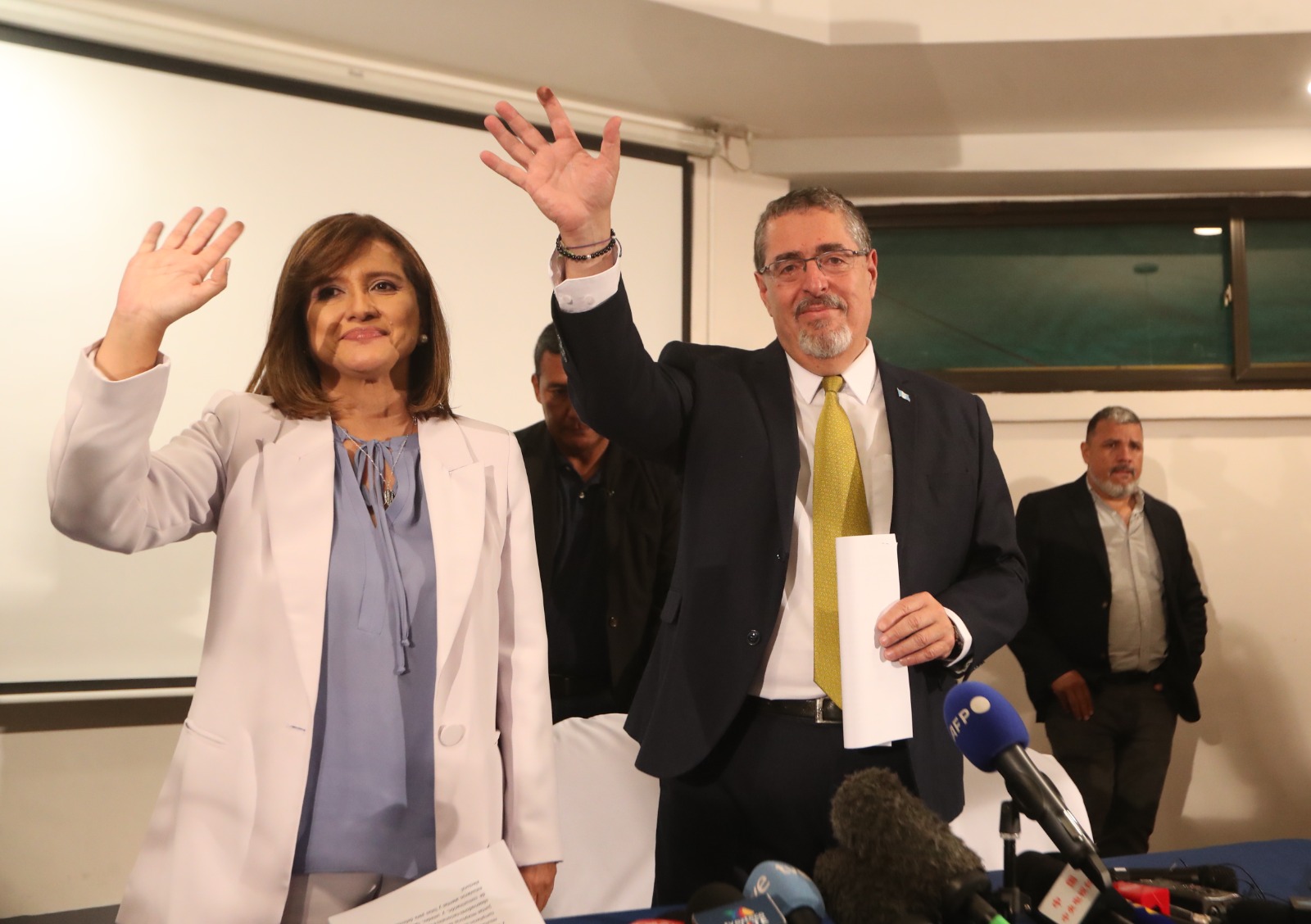 bernardo arevalo y karin herrera semilla binomio presidencial guatemala 2024