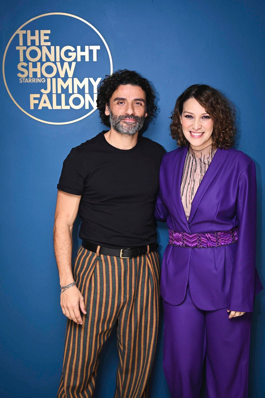 Óscar Isaac y Gaby Moreno