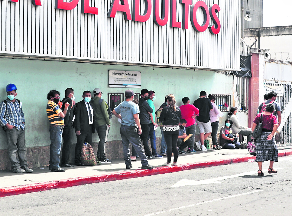 El Hospital General devolverá las computadoras que tenía en alquiler. (Foto Prensa Libre: Hemeroteca PL)