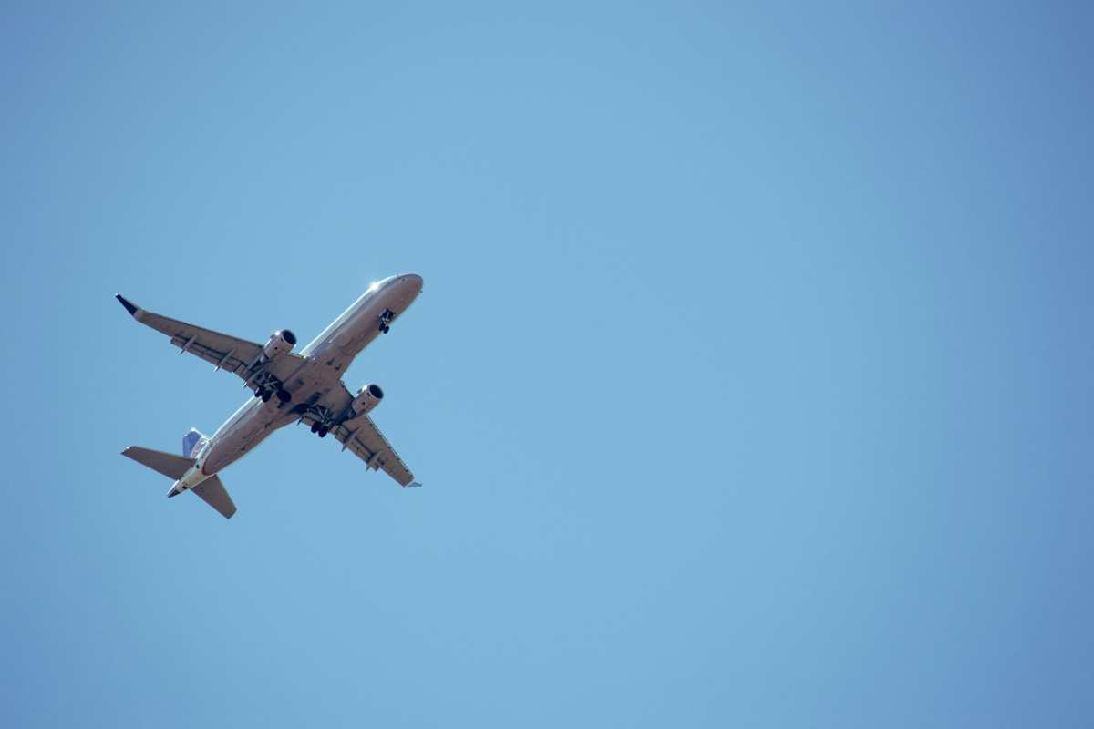 El vuelo 1282 de Alaska Airlines aterrizó de emergencia en aeropuerto de Portland. (Foto Prensa Libre: Pexels)