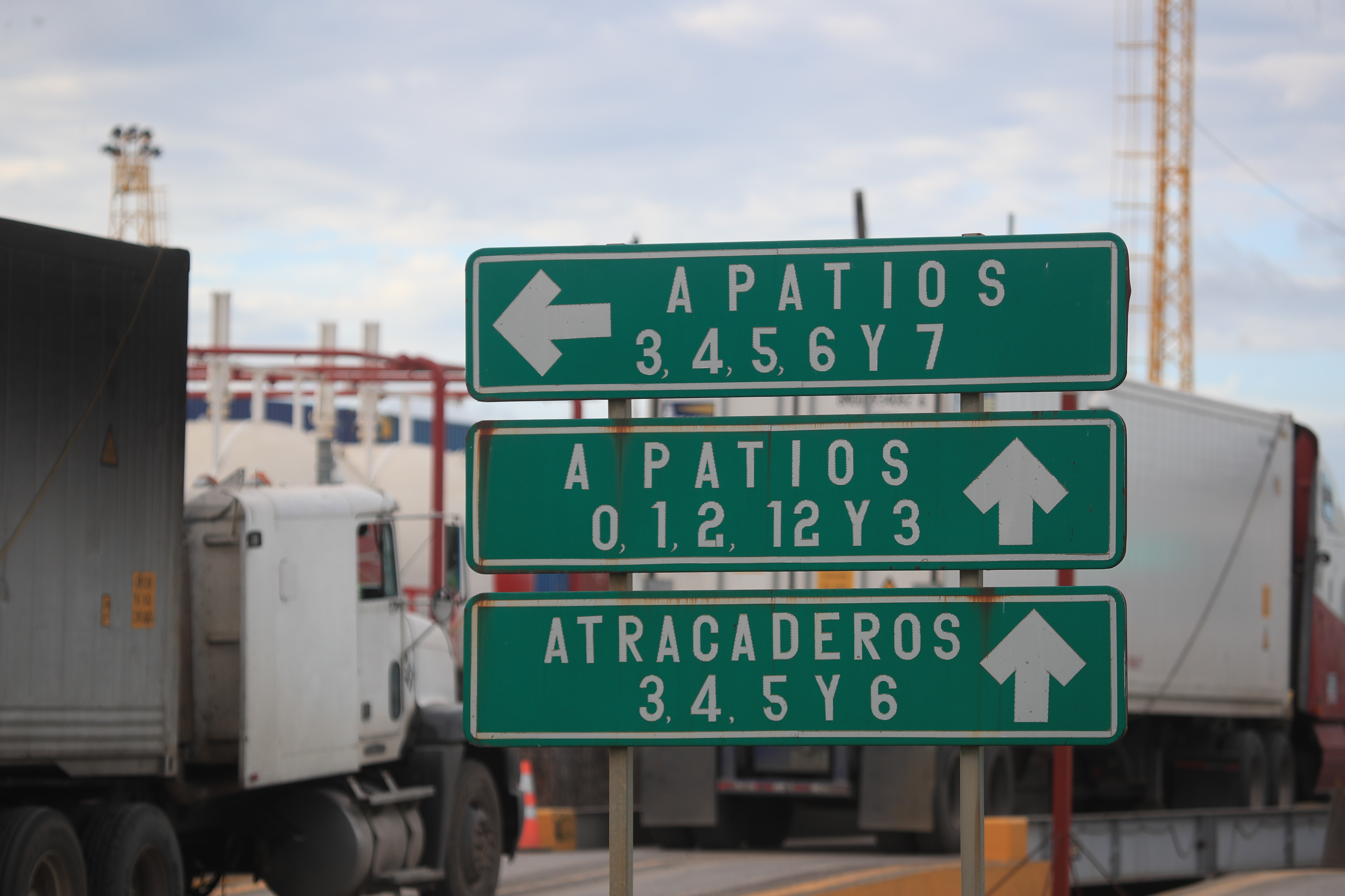 Varios muelles necesitan atención en cuanto a infraestructura en Puerto Santo Tomás de Castilla. (Foto Prensa Libre: Carlos Hernández)