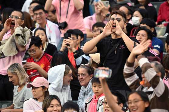 Estas son algunas de las imágenes desde el arribo de Lionel Messi con el Inter Miami a Hong Kong, hasta el partido contra un combinado del país. (Foto Prensa Libre: AFP)