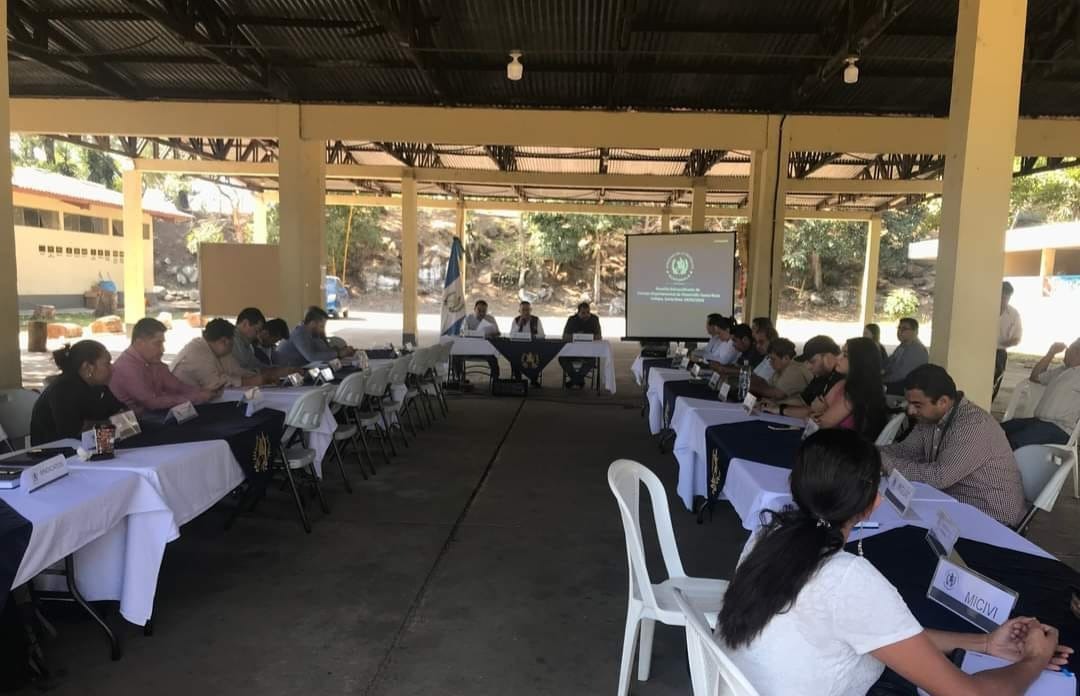 Este año se deben realizar as elecciones para cambio de representantes no gubernamentales en los Consejos de Desarrollo. (Foto Prensa Libre: Gobernación Santa Rosa).