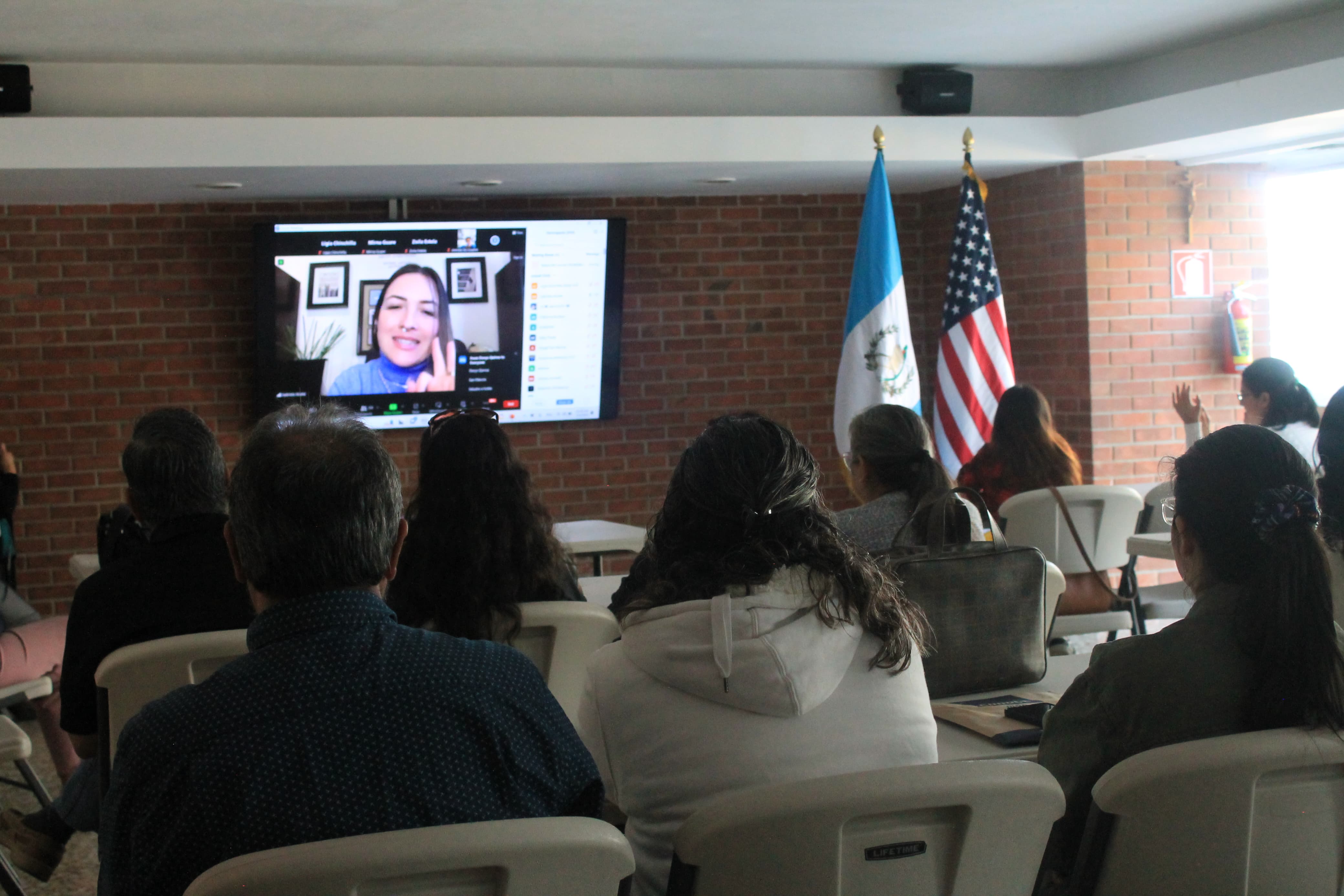 La embajada estadounidense  asegura que esta iniciativa responde a los objetivos de abordar las causas de la migración. (Foto Prensa Libre: Michelle Velásquez)