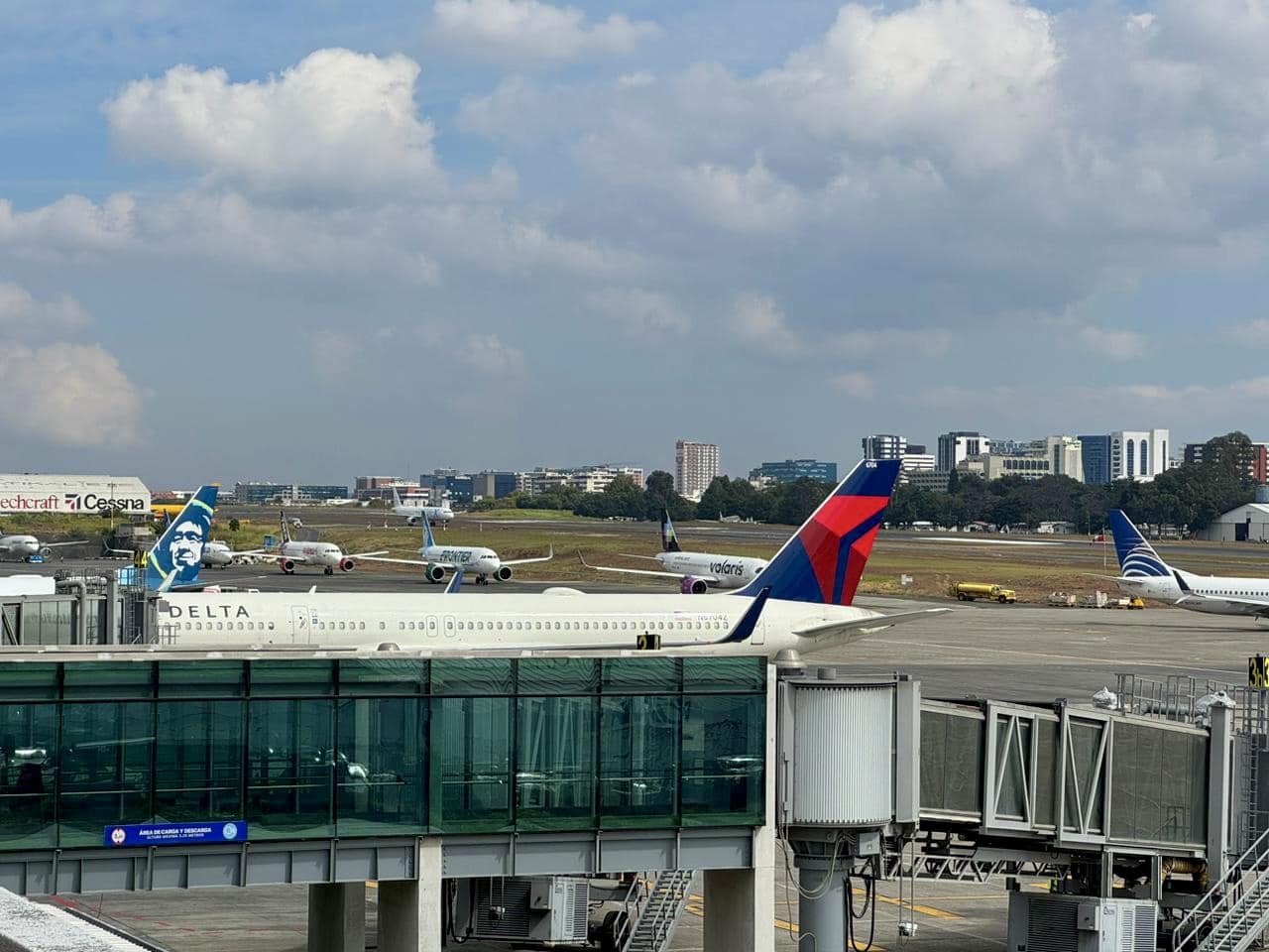 Aeropuerto Internacional La Aurora de Guatemala. (Foto Prensa Libre: DGAC)