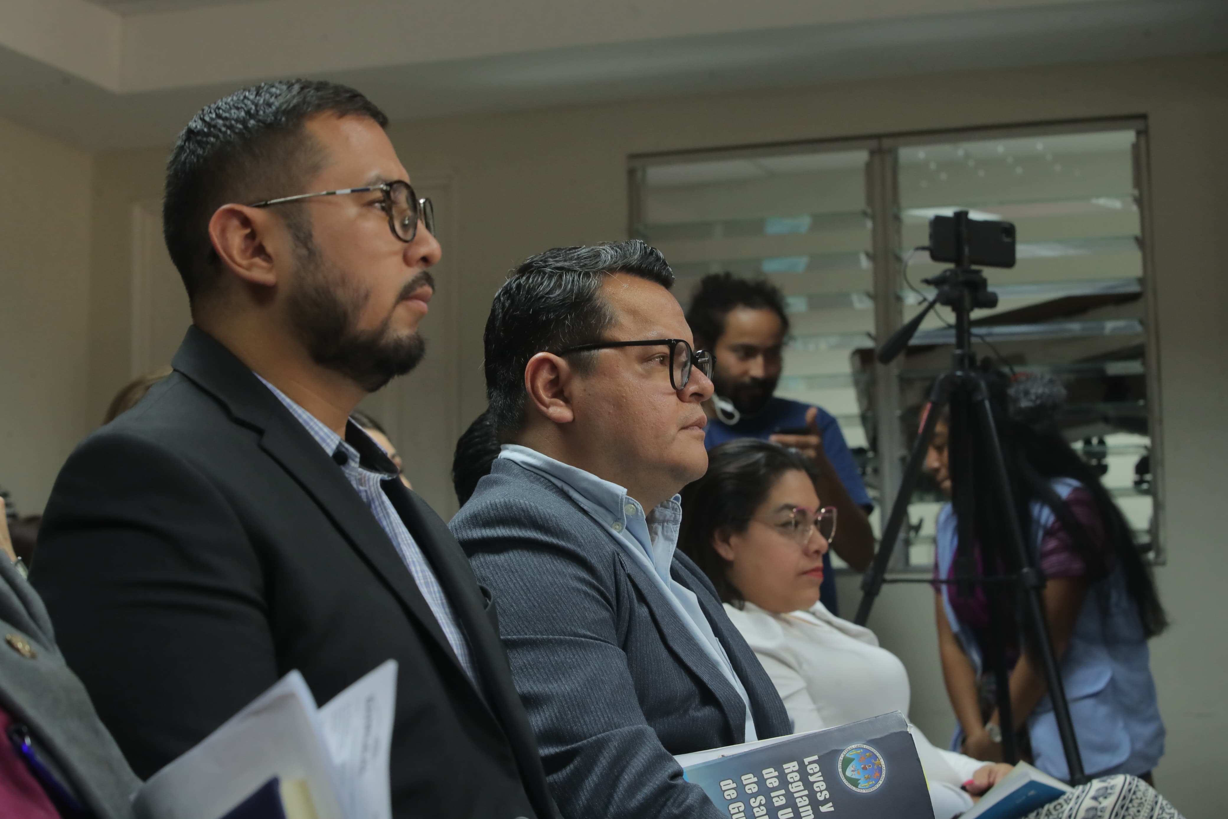 Ocho sindicados en el caso Toma Usac: Botín Político acudieron a la audiencia de primera declaración en el Juzgado Décimo Penal. (Foto Prensa Byron Baiza)