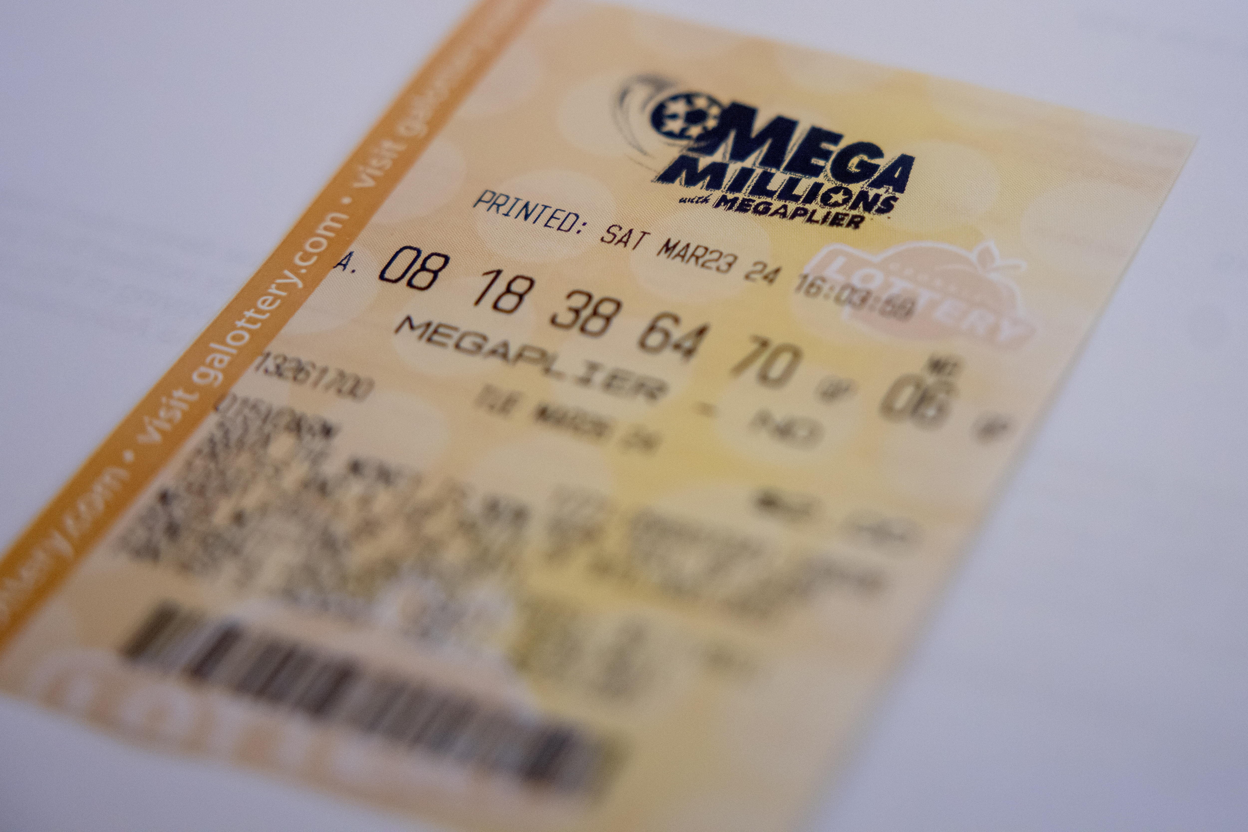 Dos ganadores de Mega Millions se hicieron presentes.