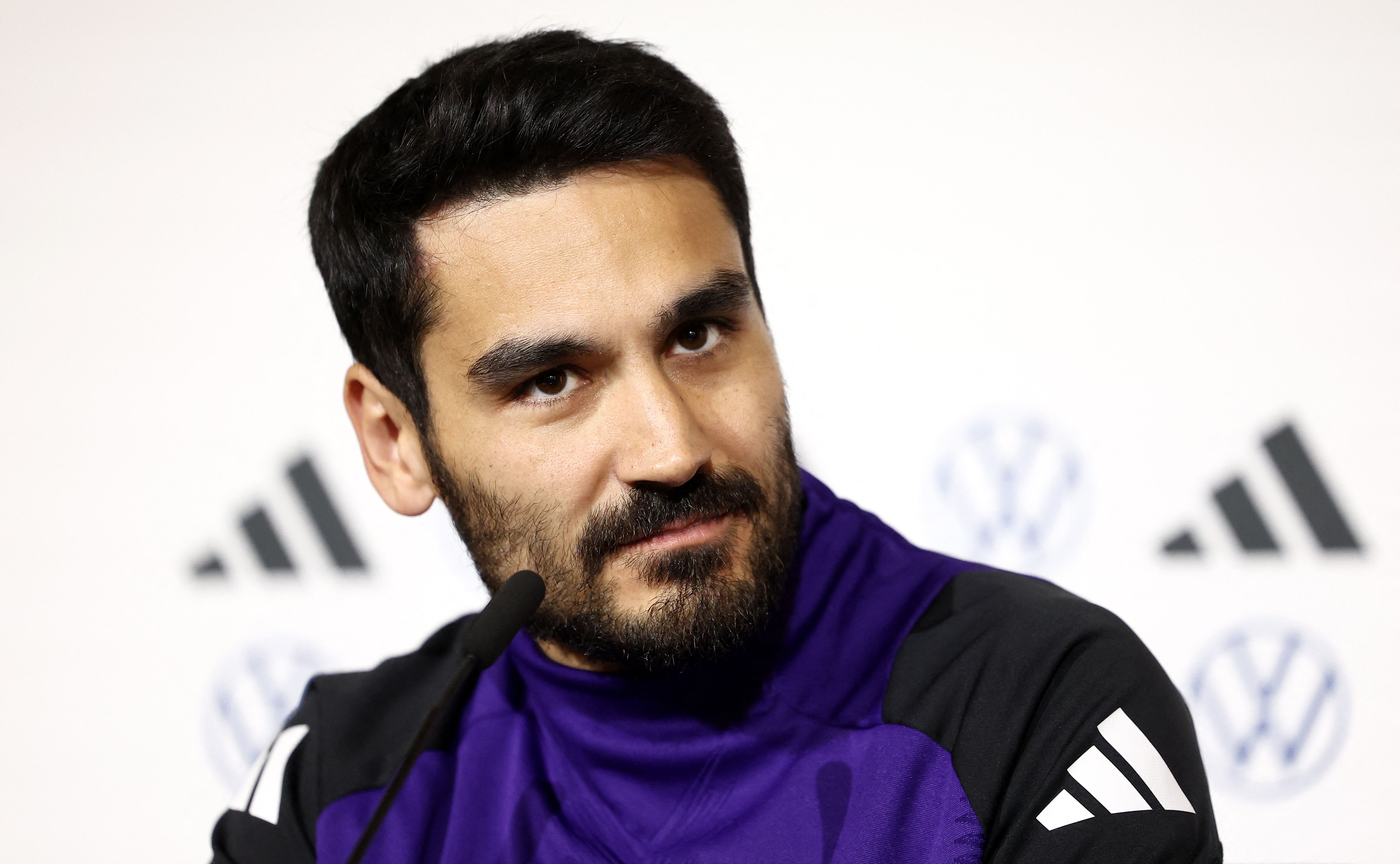 Ilkay Gündogan scribió este viernes una carta abierta a sus aficionados en la que declaró estar "orgulloso de ser el primer capitán". (Foto Prensa Libre: AFP).