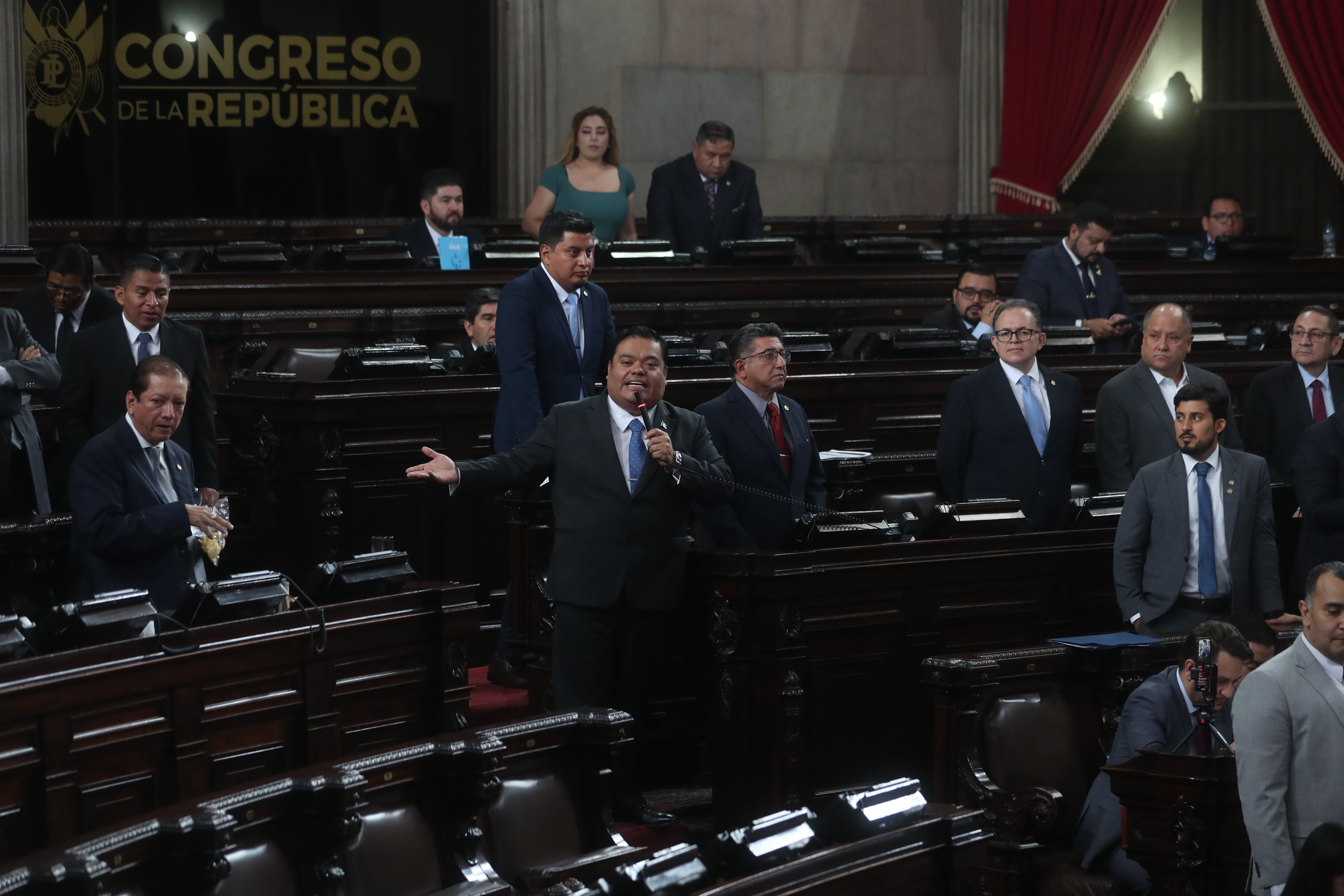 Allan Rodriguez, diputado VAMOS participa en  sesin plenario ordinaria numero 16 se llevo acabo en el hemiciclo del Congreso de la Repblica donde los diputados opositores logran que votaran para la ley donde decretan a los pandilleros como terroristas la bancada semilla independientes no votaron a favor de esta iniciativa


Fotografa Erick Avila                   14/03/2024