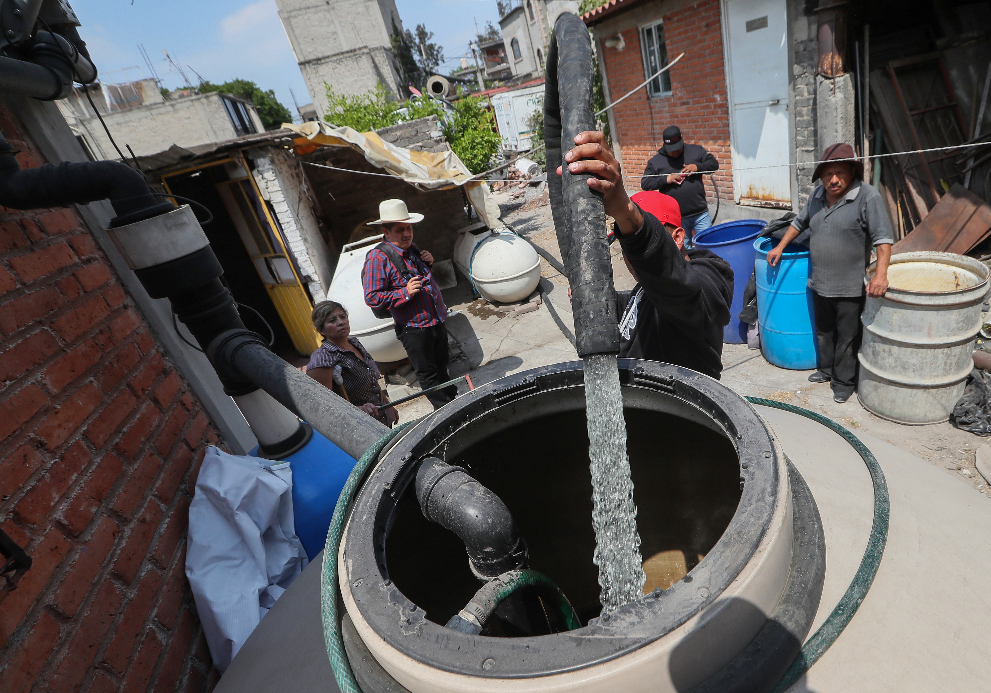 En muchos países la escasez de agua es evidente.  El 22 de marzo se conmemora este Día Mundial del Agua en medio de una sequía severa.   (Foto Prensa Libre: EFE)