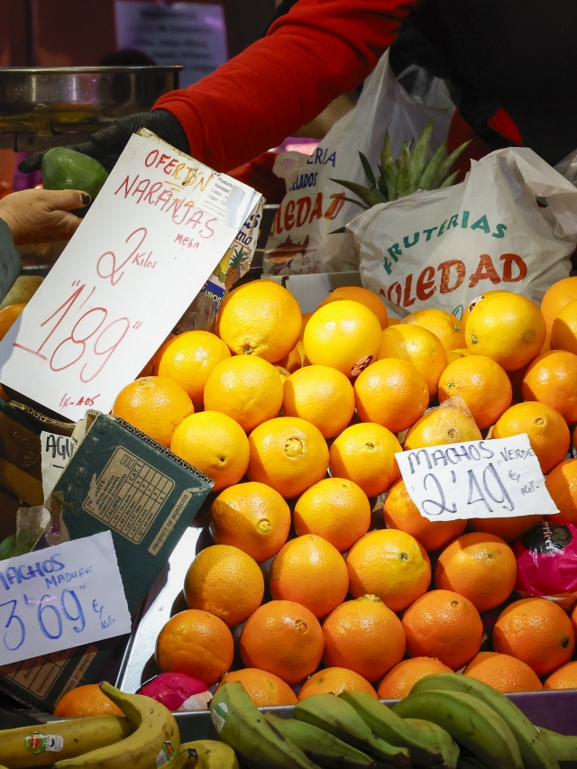 La inflación española sube cuatro décimas en marzo, hasta el 3,2 % interanual