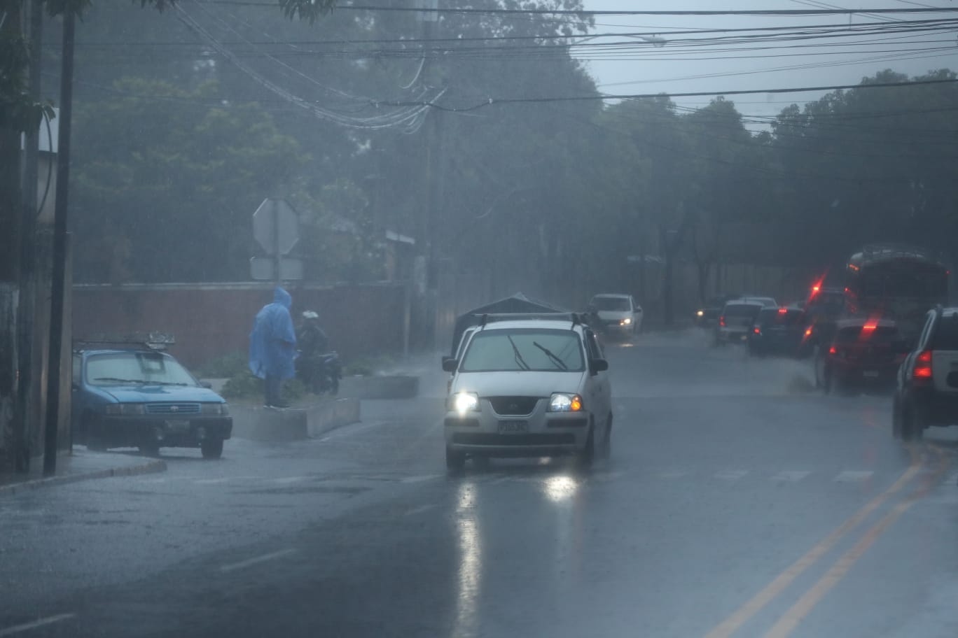 El pronóstico general indica que las lluvias serán más frecuentes durante el mes de abril en varias regiones de Guatemala. (Foto Prensa Libre: Hemeroteca)