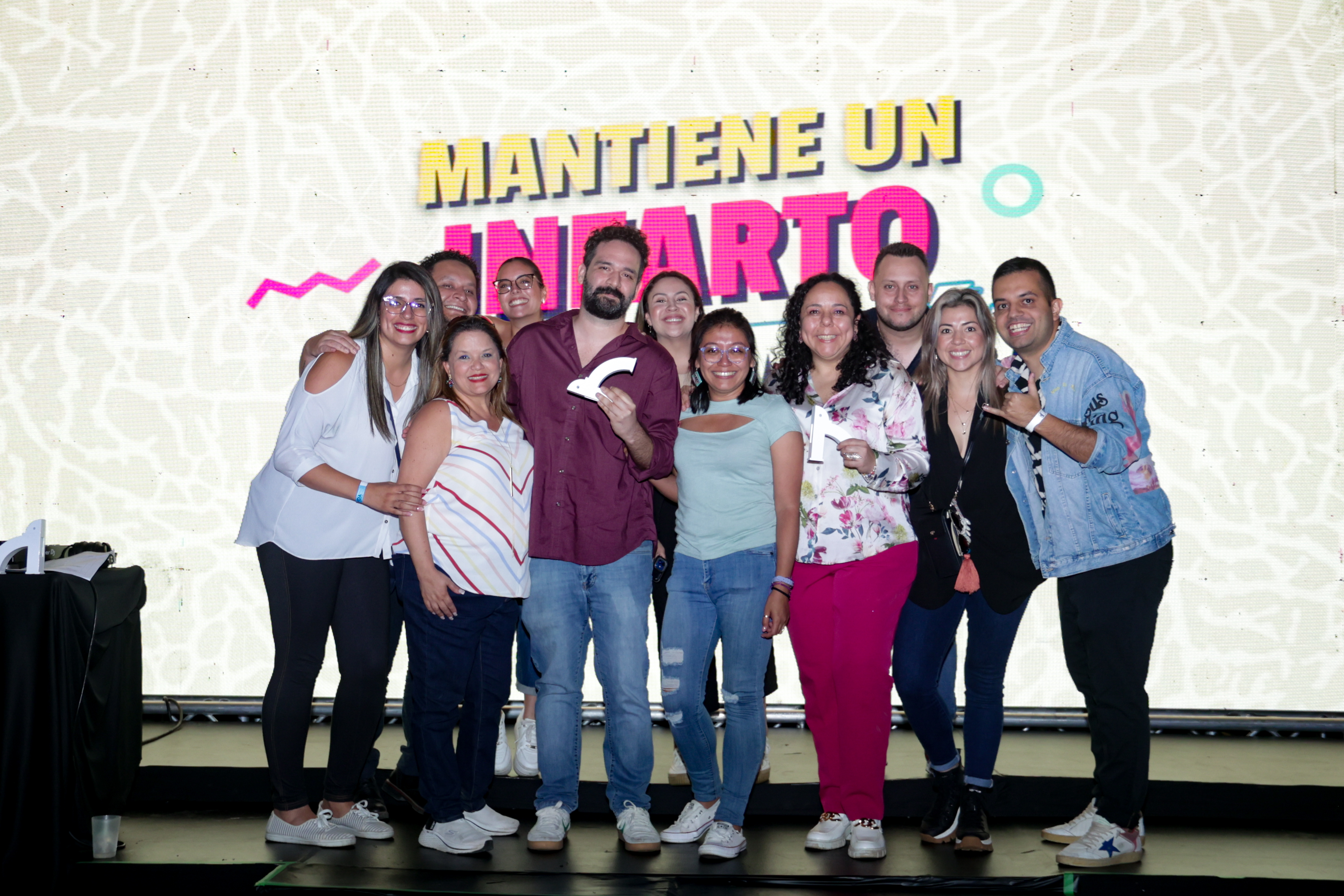 Premiación Día 1; GRAVITI BBDO; Nostaligaspirina by Cardioaspirina; Cliente: Aspririna. (Fotografía Prensa Libre: Festival de Antigua)