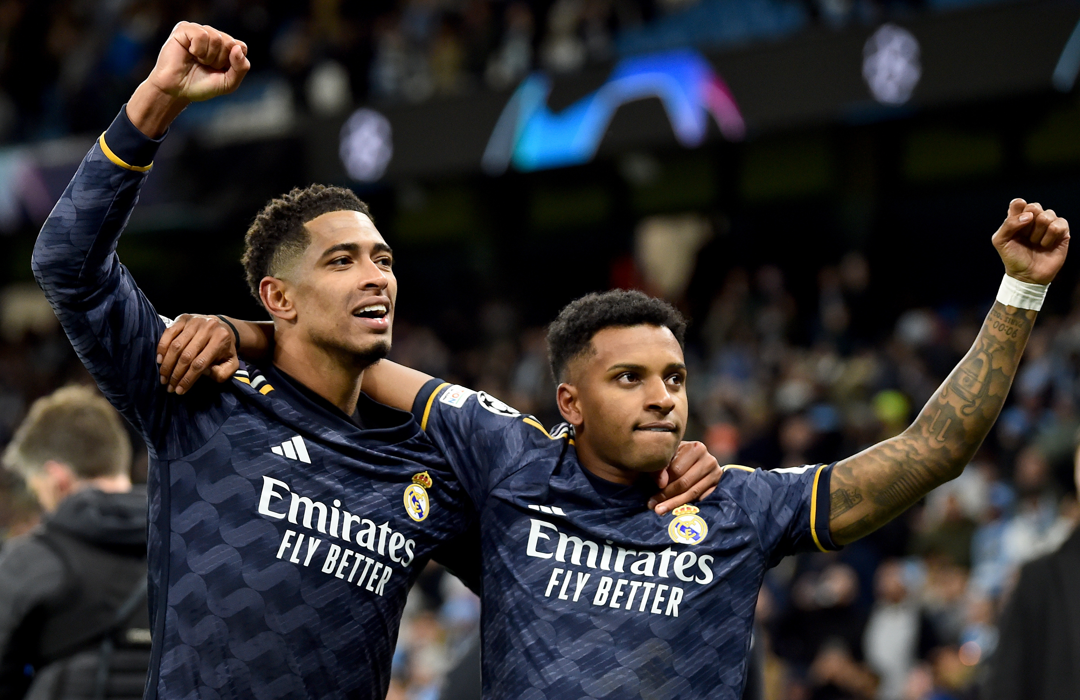 Jude Bellingham y Rodrygo celebran el triunfo del Real Madrid ante el Manchester City.