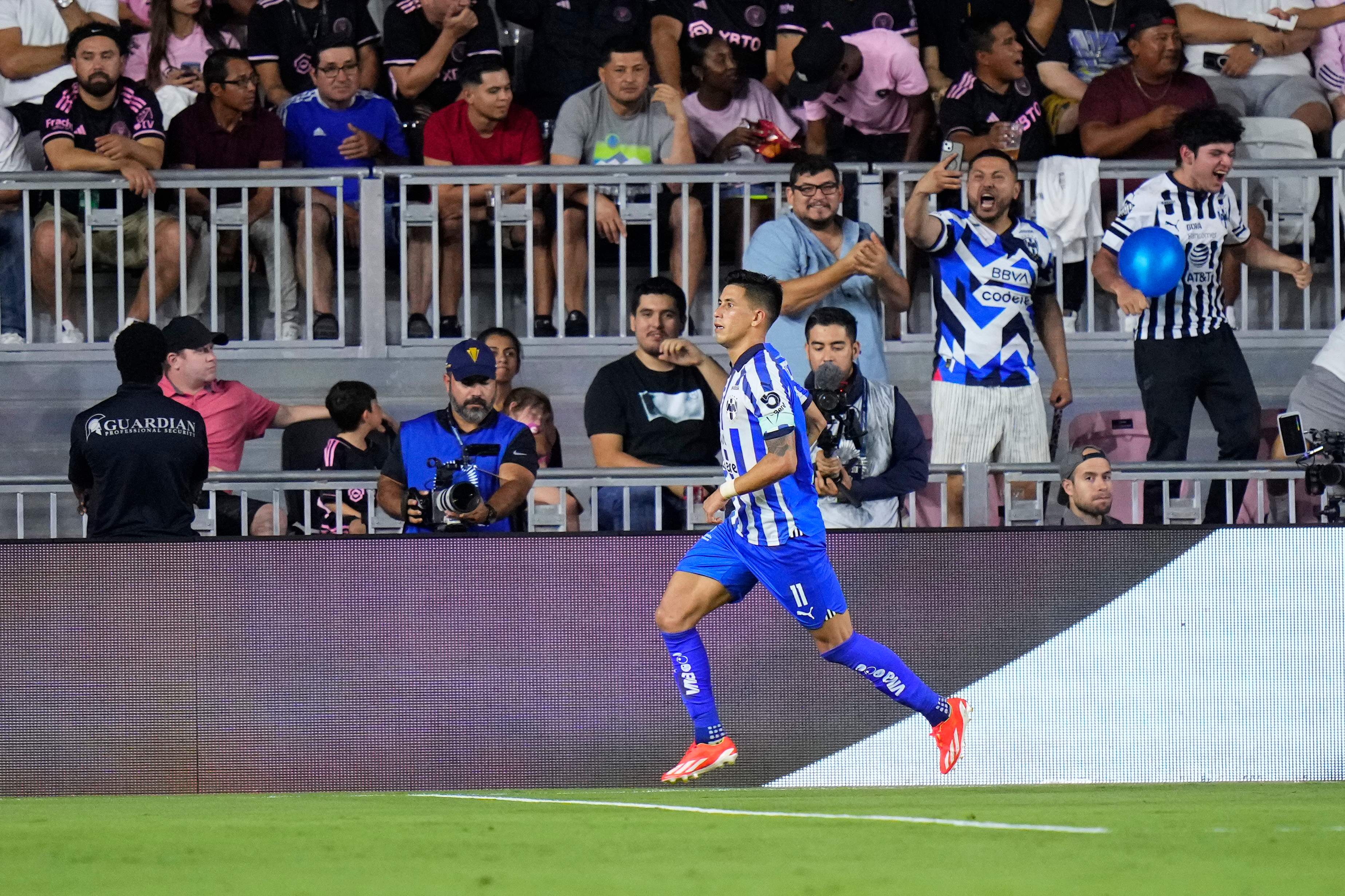 FORT LAUDERDALE, FLORIDA - APRIL 03: Maximiliano Meza #11 of Monterrey celebrates a goal during the second half against the Inter Miami in the quarterfinals of the Concacaf Champions Cup - Leg One at Chase Stadium on April 03, 2024 in Fort Lauderdale, Florida.   Rich Storry/Getty Images/AFP (Photo by Rich Storry / GETTY IMAGES NORTH AMERICA / Getty Images via AFP)