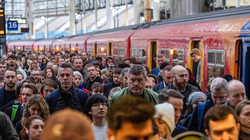 La manera cómo millones de personas se transportan hoy en día en todo el mundo nació en un sitio para nada concurrido y casi desconocido para muchos.
Getty Images