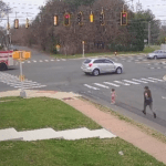 Los barberos salvaron la vida de una menor que se dirigía a una de las calles más transitadas de East Harforsd.
(Foto Prensa Libre: Captura de Pantalla)