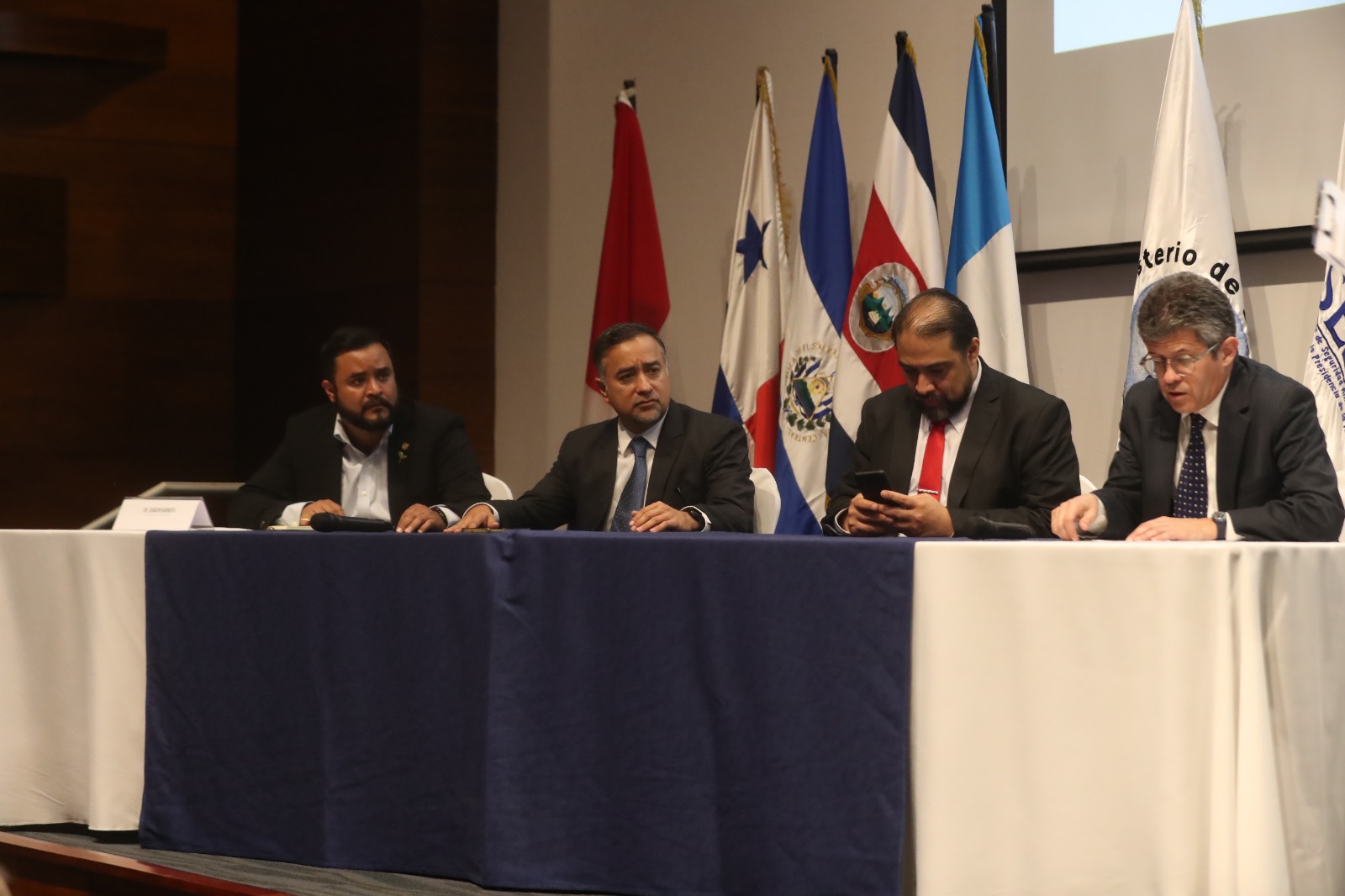 Foro Ley de etiquetado II Encuentro Centroamericano y del Caribe de Etiquetado Frontal