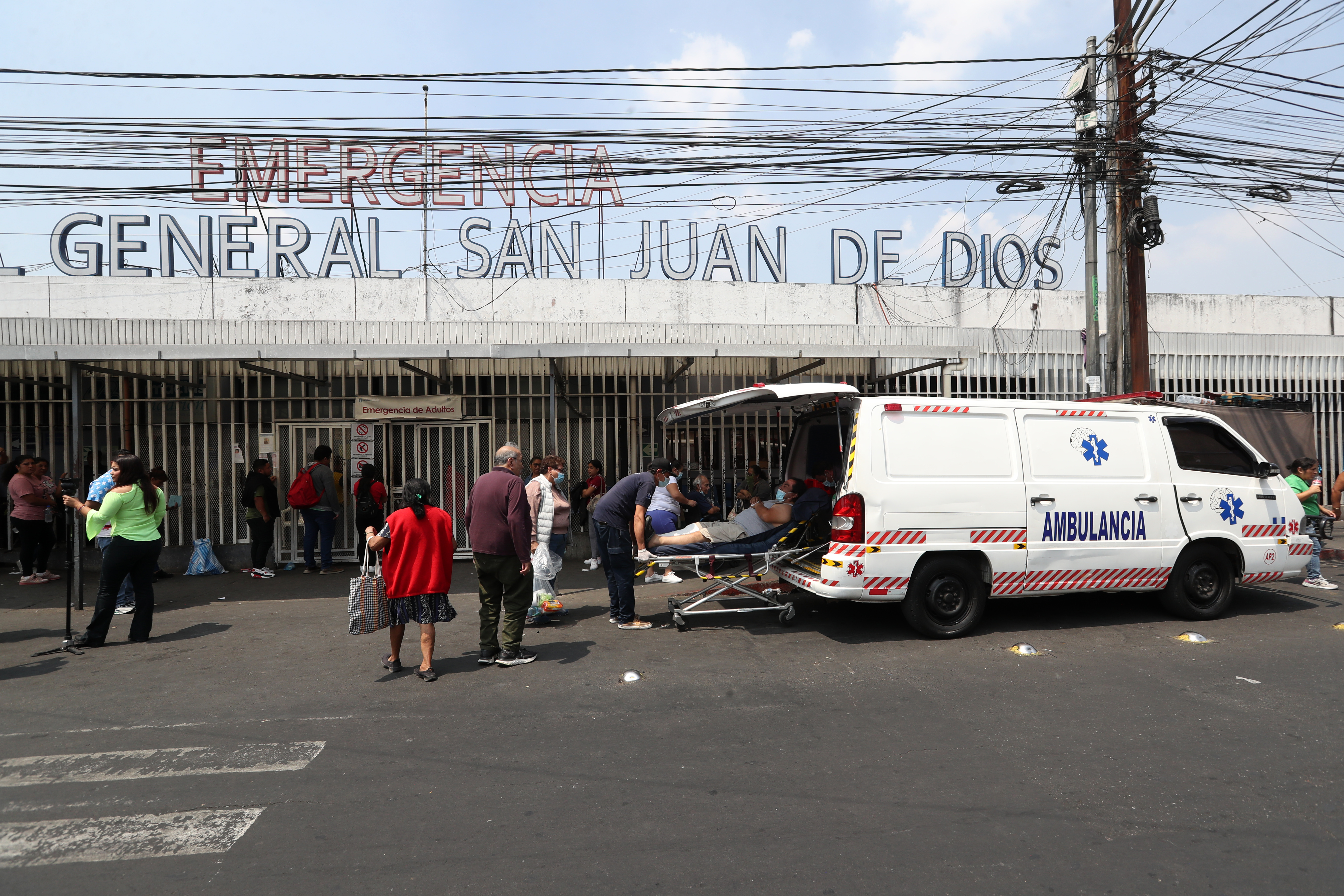 Personal del Hospital General San Juan de Dios reporta que continúa la falta de insumos y medicamentos. (Foto Prensa Libre: HemerotecaPL / María Reneé Barrientos Gaytan)