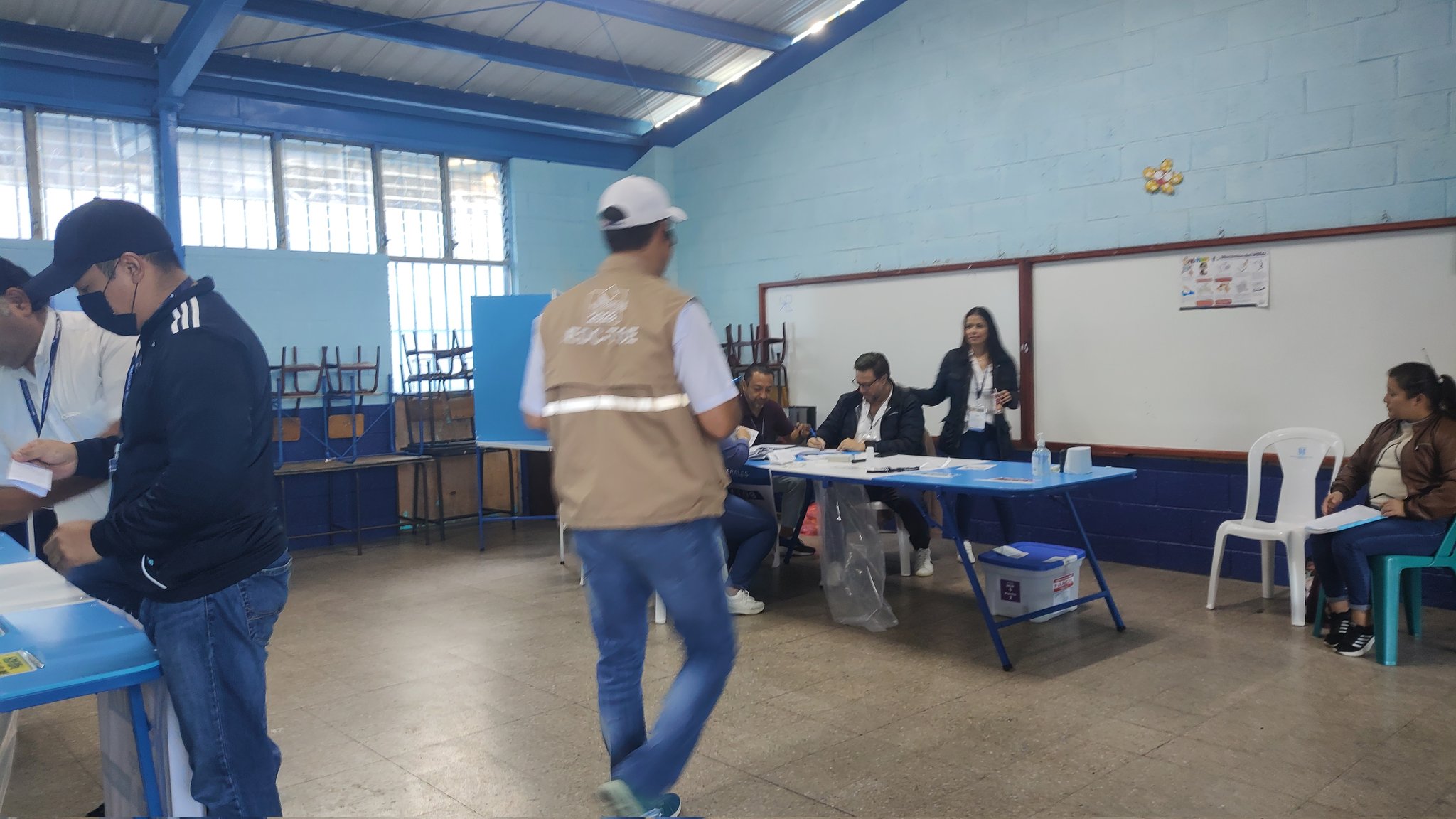 La UNE señala irregularidades registradas en la segunda vuelta electoral en Guatemala y señala a magistrados del TSE. (Foto Prensa Libre: HemerotecaPL / A. Domínguez)