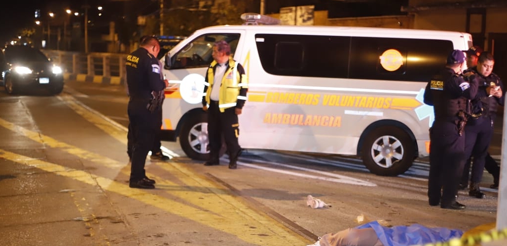 Varios accidentes de motocicletas se han registrado en las últimas horas. (Foto Prensa Libre: Bomberos Voluntarios)