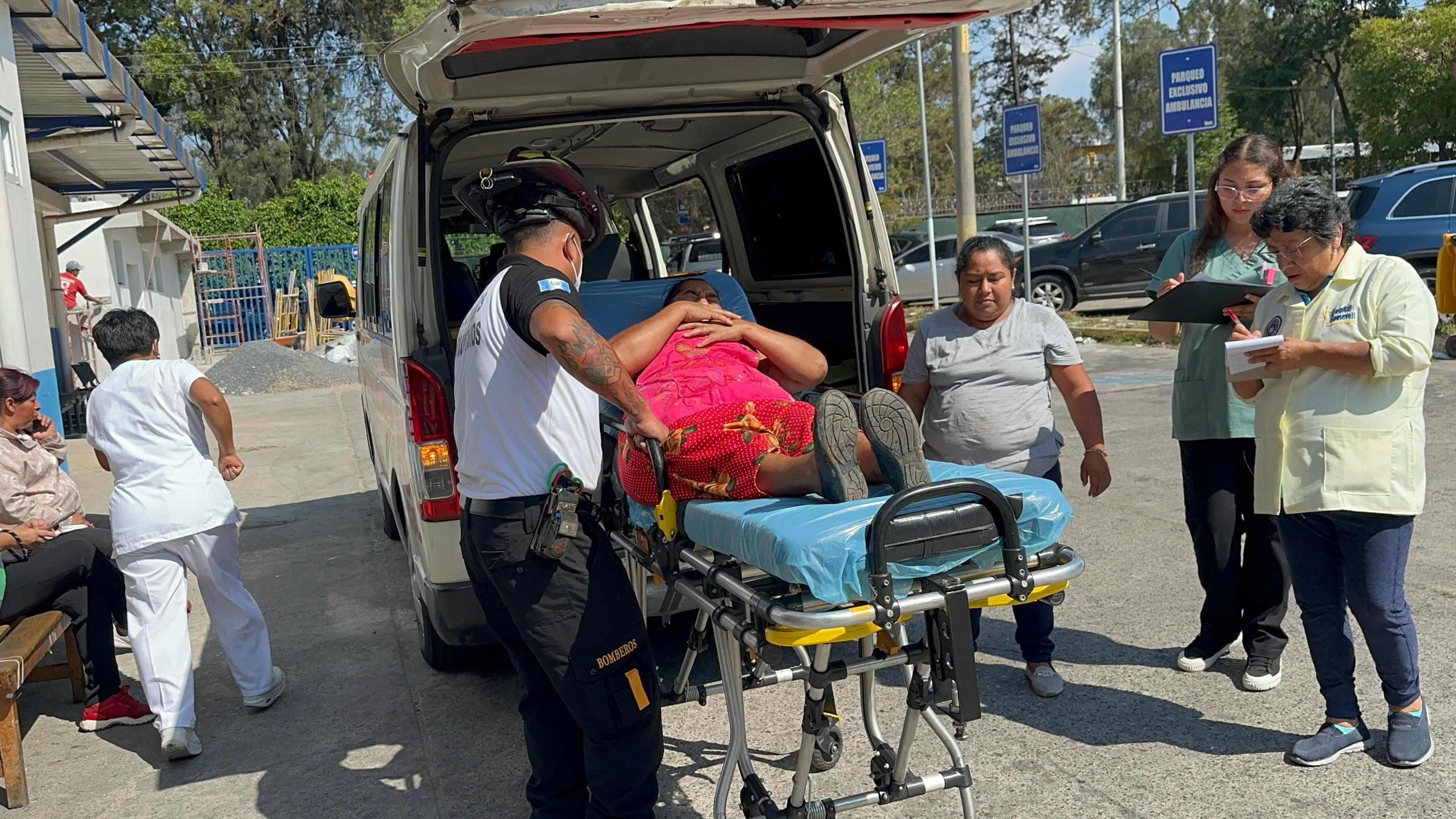 Mujer trasladada a Hospital Roosevelt por ataque de perro