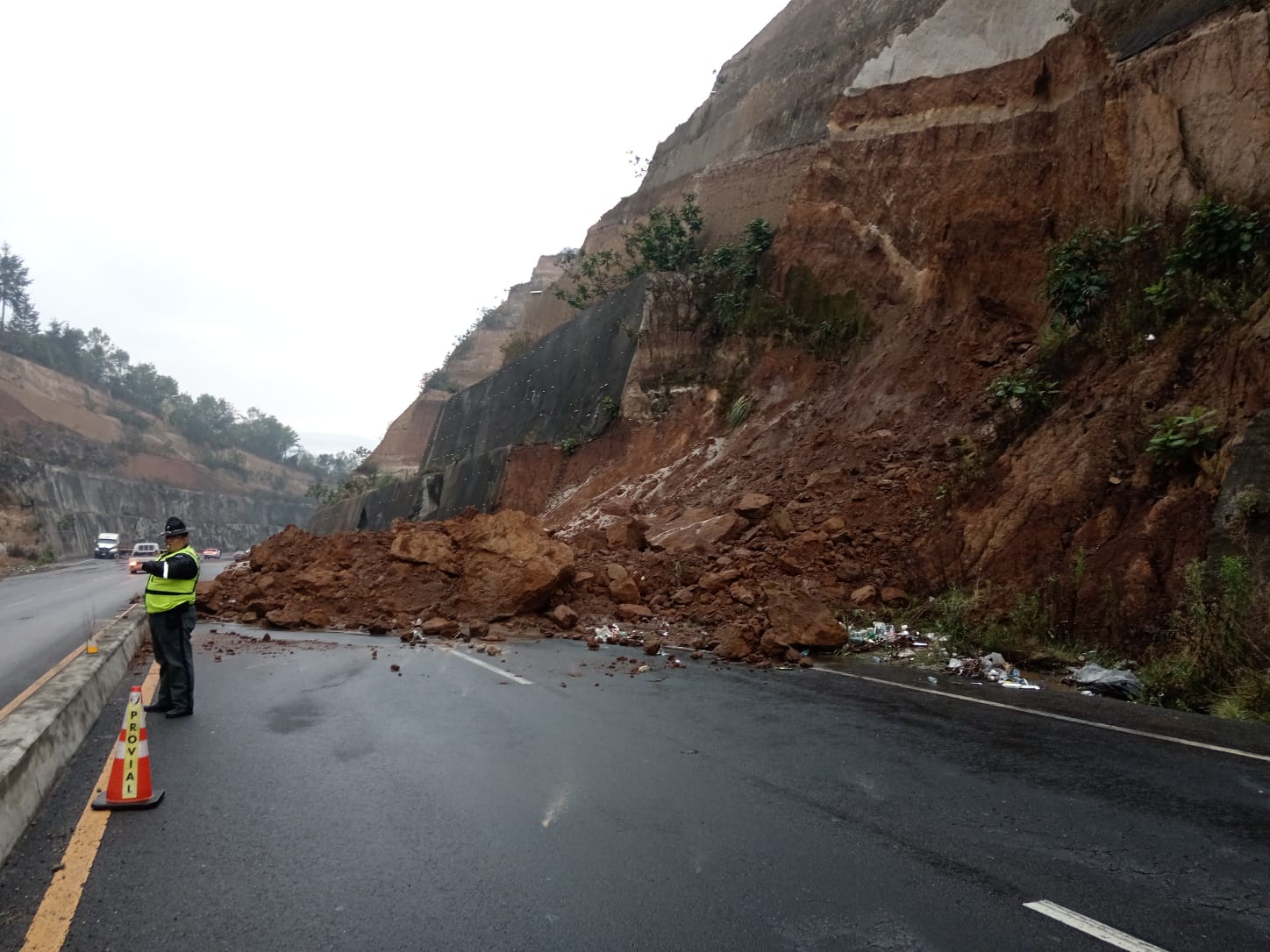 derrumbe libramiento chimaltenango 8 de abril 2024