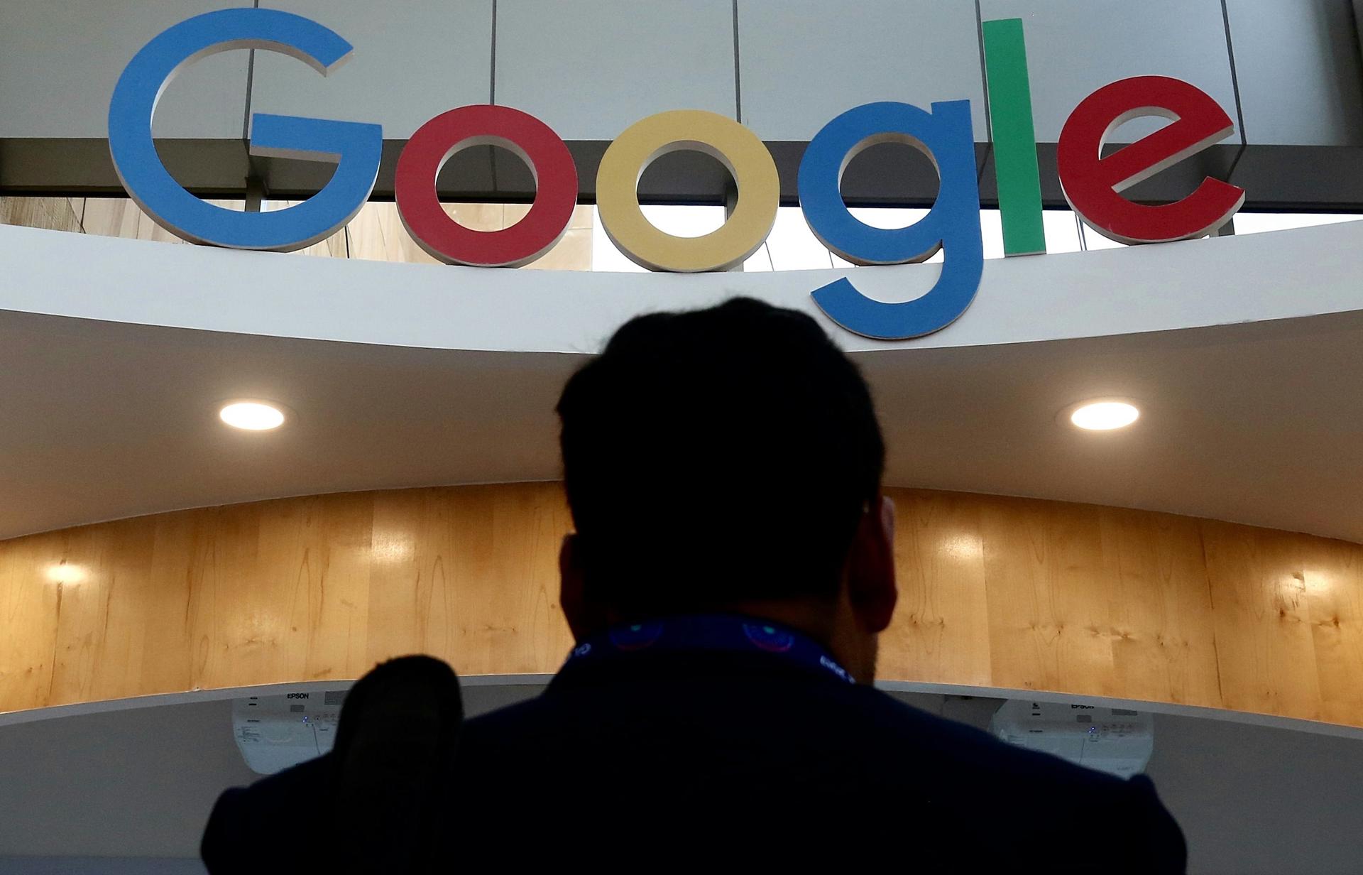 Google estudia cobrar por un servicio de búsqueda gestionado por IA, según Financial Times