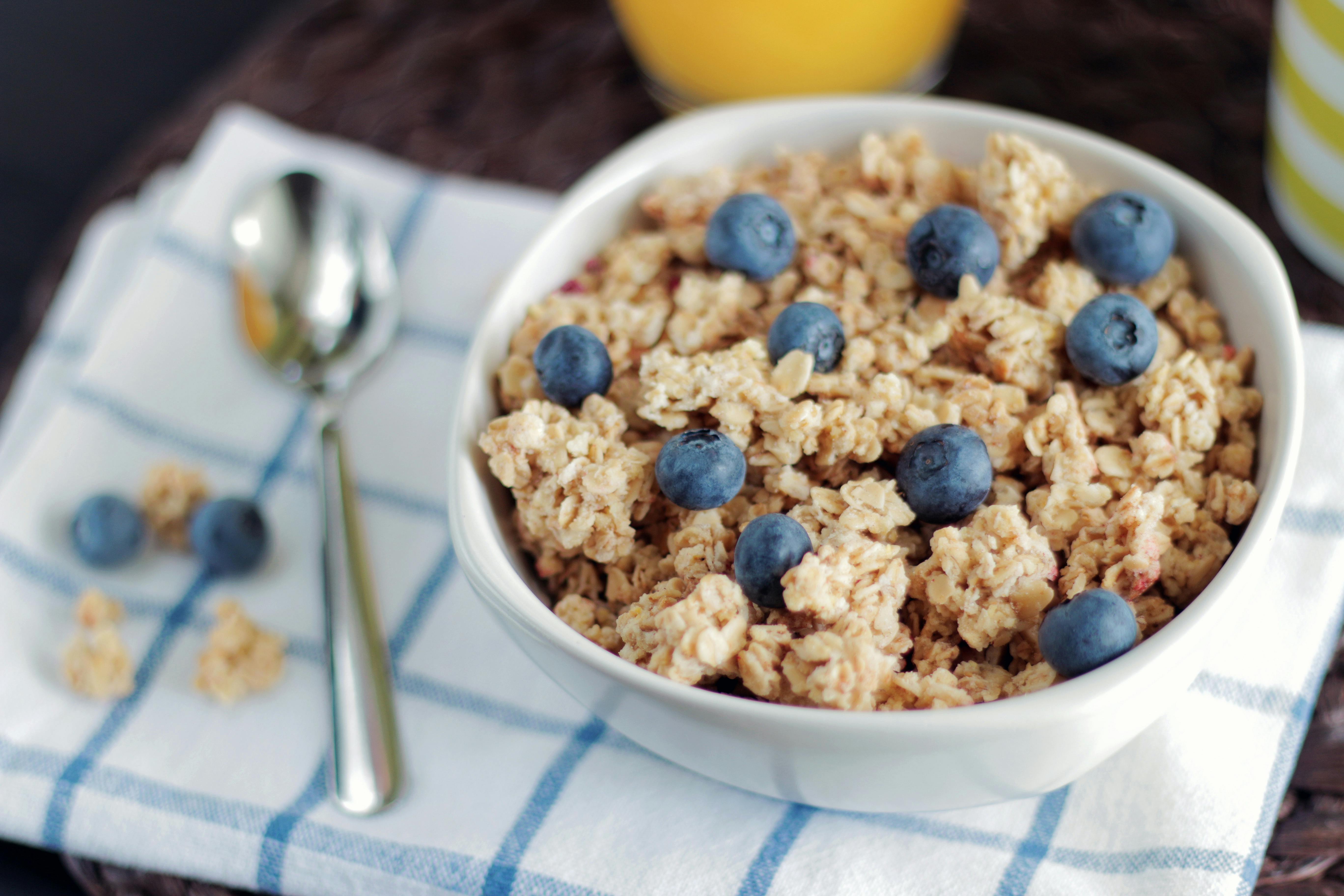 Avena, el cereal de moda: ¿es mejor que otros cereales?