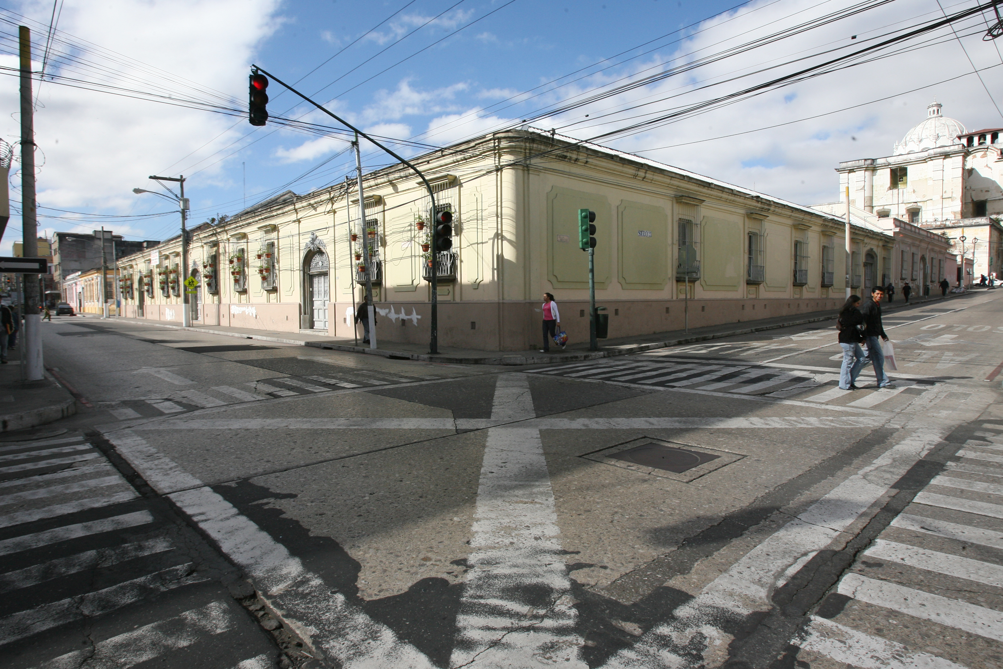 FACHADAS E INTERIORES INMUEBLES CENTRO HISTORICO.