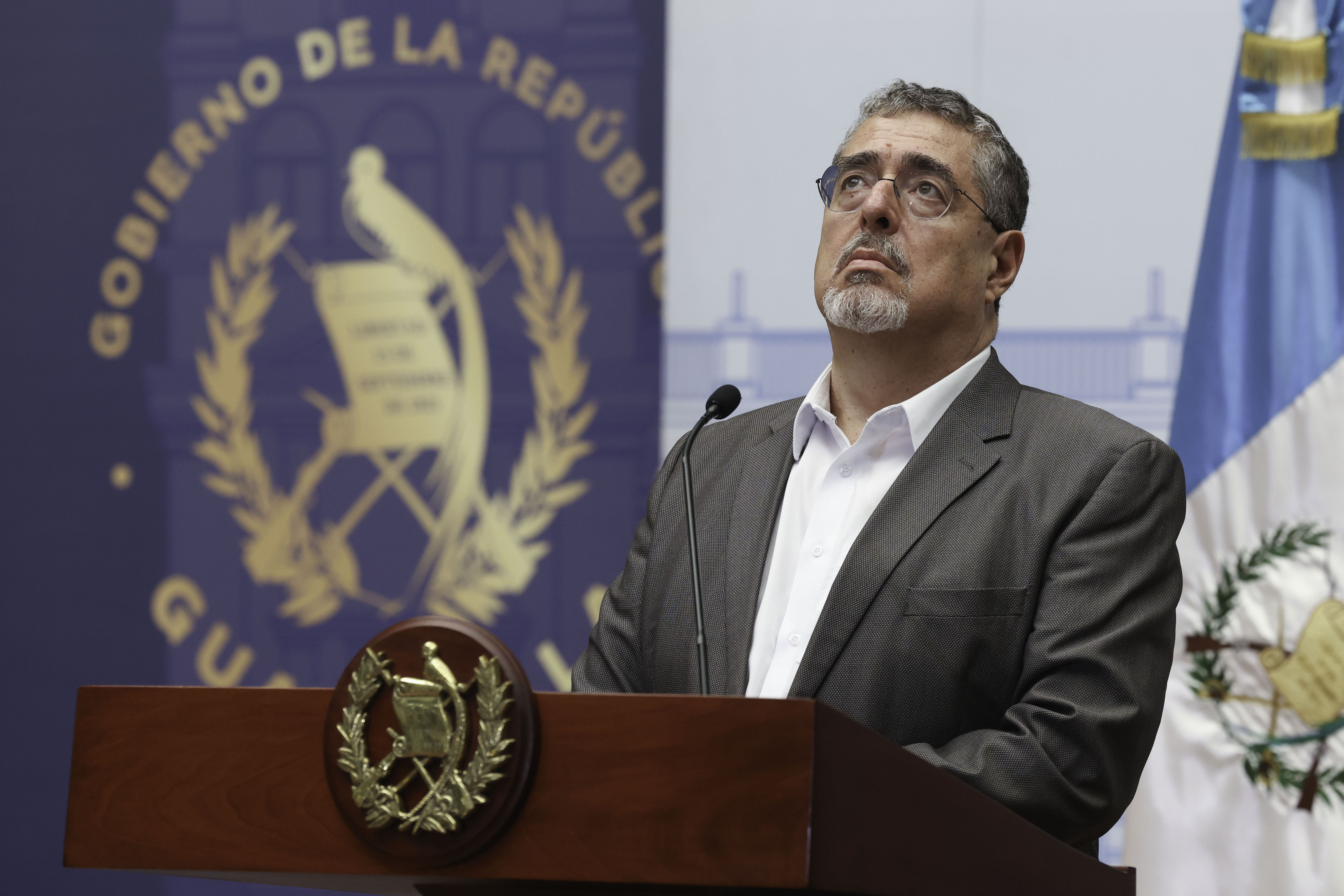 El presidente busca por segunda ocasión el respaldo de la CC.  La primera consulta que hizo fue para saber si podía remover al Fiscal General, opinión que fue desestimada. Fotografía: EFE. 