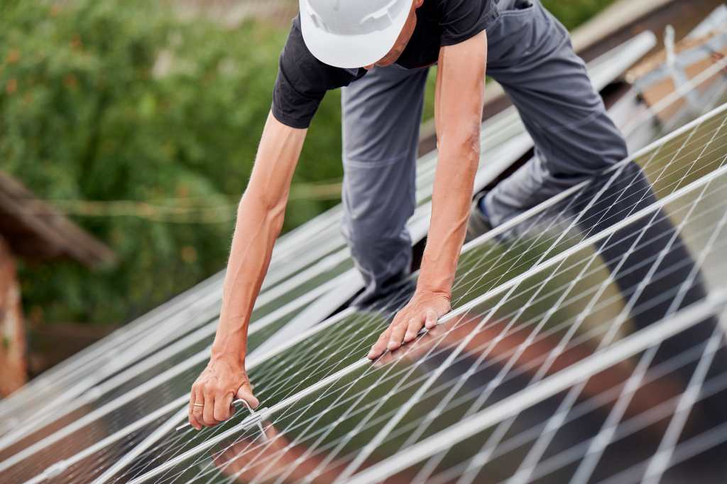 Qué debo saber antes de instalar energía solar en mi casa