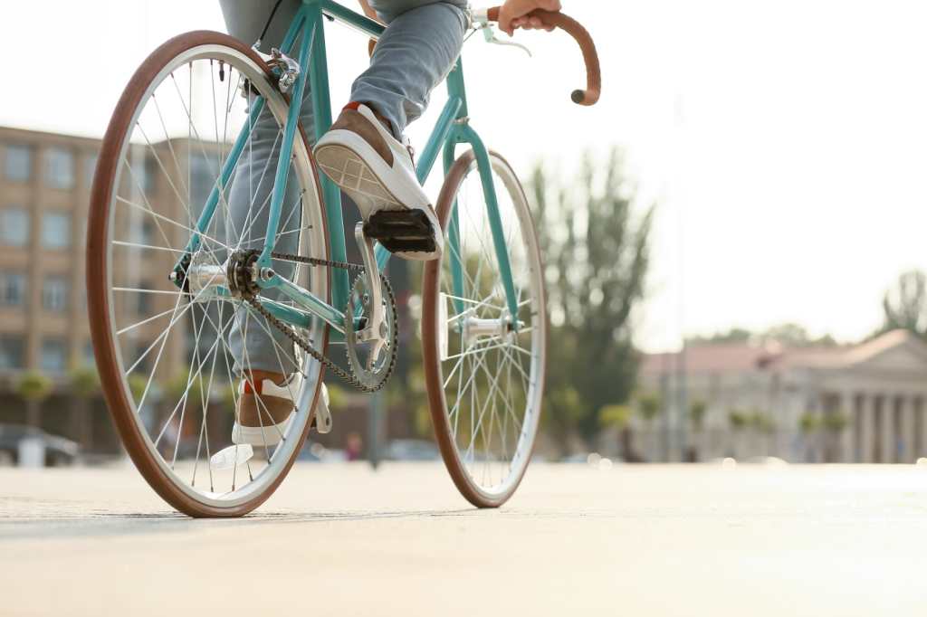 Cuáles son los beneficios del ciclismo en el cuerpo, las emociones y la contemplación