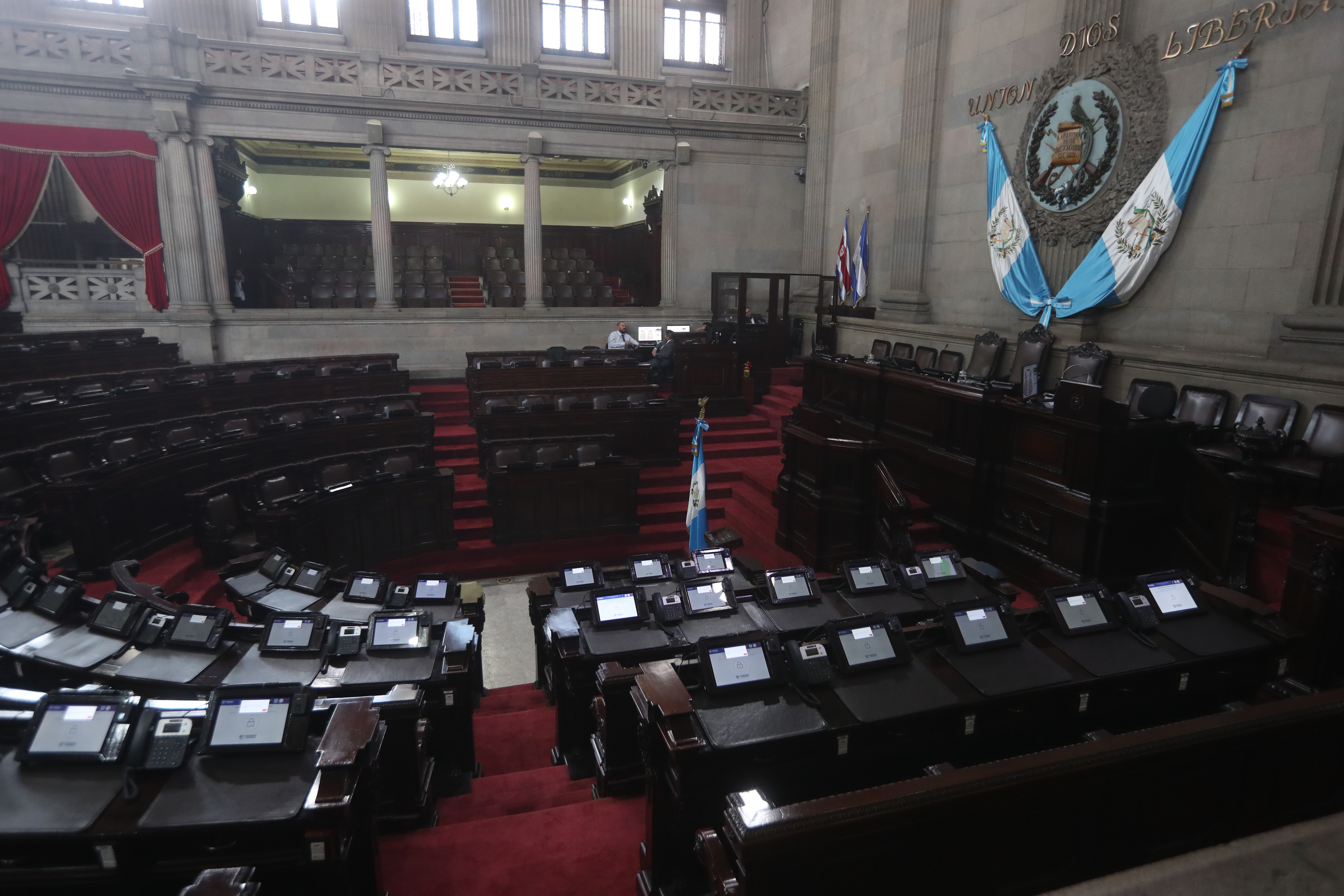 Sesin plenaria Congreso de la Repblica por falta de Qurum se suspende sesin quedando para la otra semana pendiente de aprobar diferentes leyes propuestas por los diputados 


Foto Prensa libre.Erick Avila:  02/05/2024