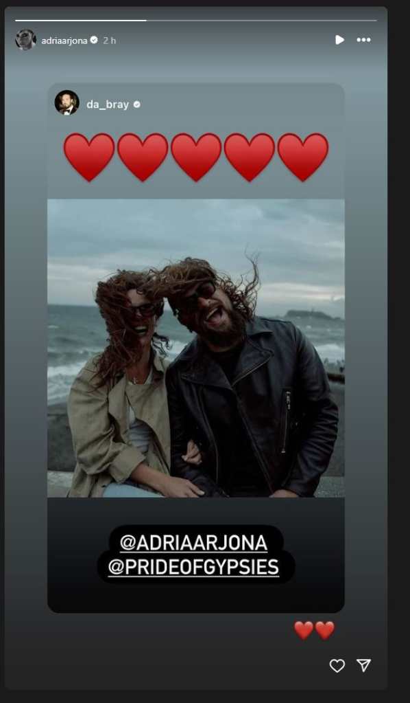 Adria Arjona y Jason Momoa