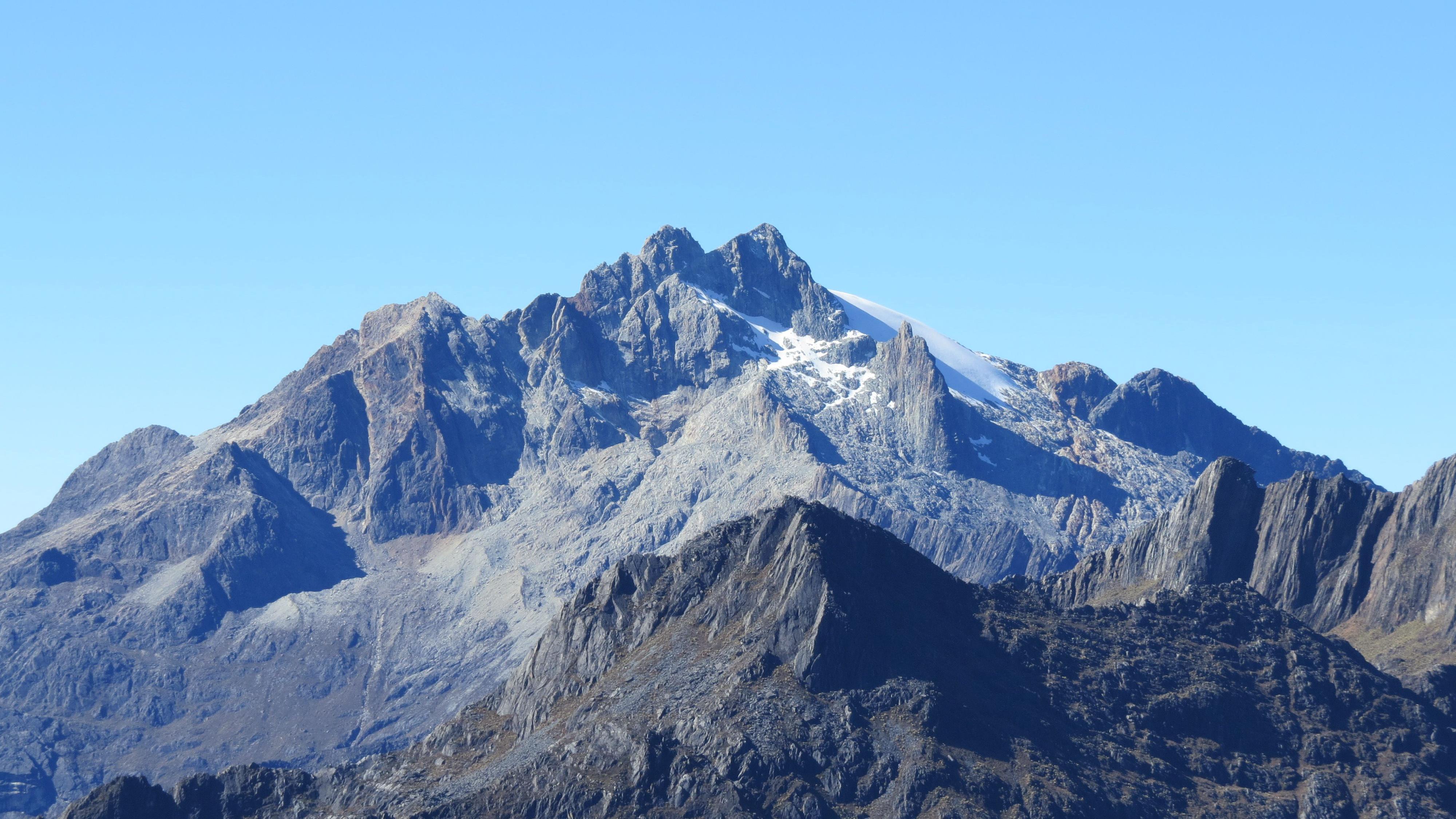 Pico Humboldt en diciembre de 2023, Sierra Nevada de Mérida, Venezuela. (Foto: Luis Daniel Llambi)