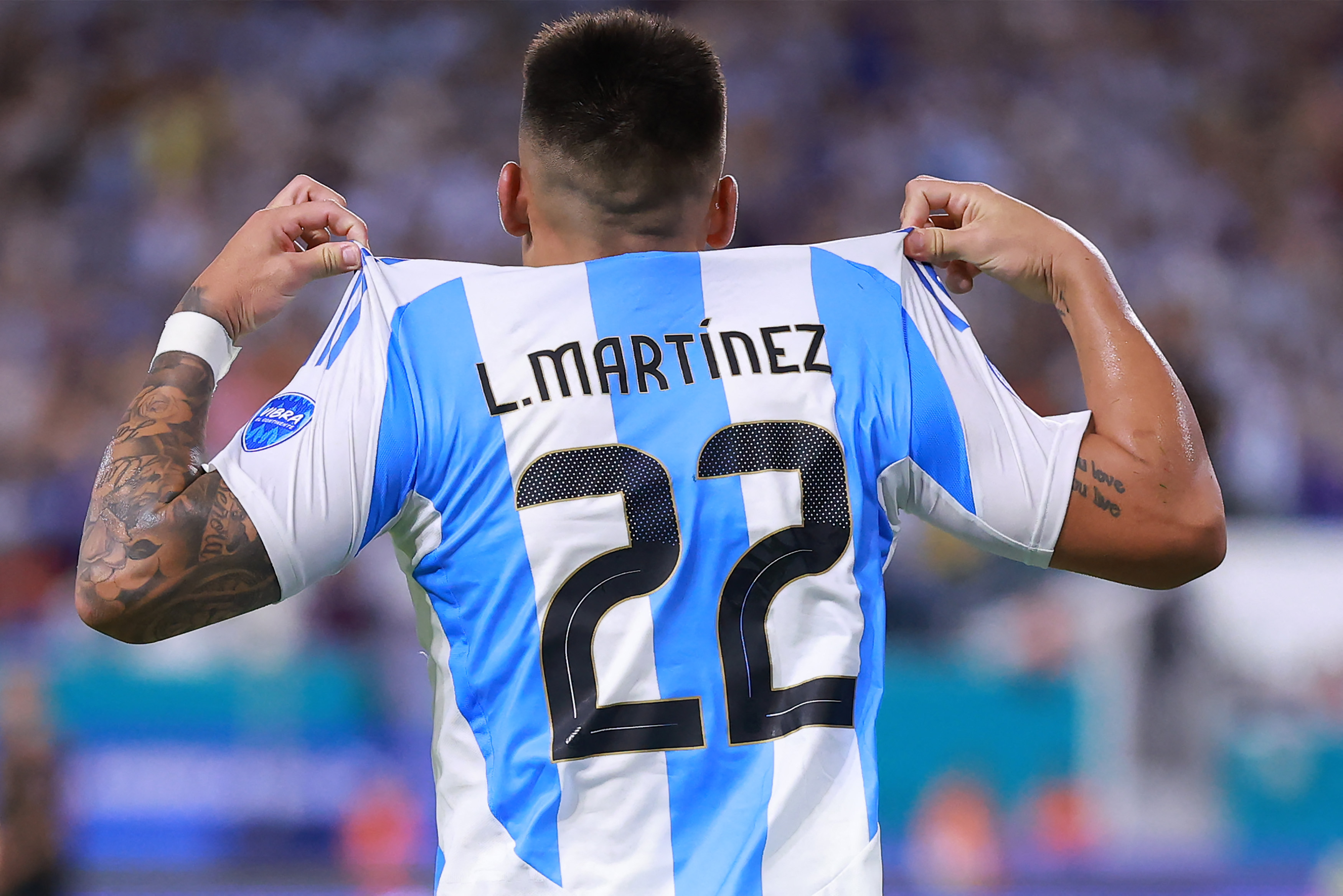 Lautaro Martínez marcó 4 goles en la fase de grupos y dos de ellos fue ante Perú en el último partido de la fase de grupos.'