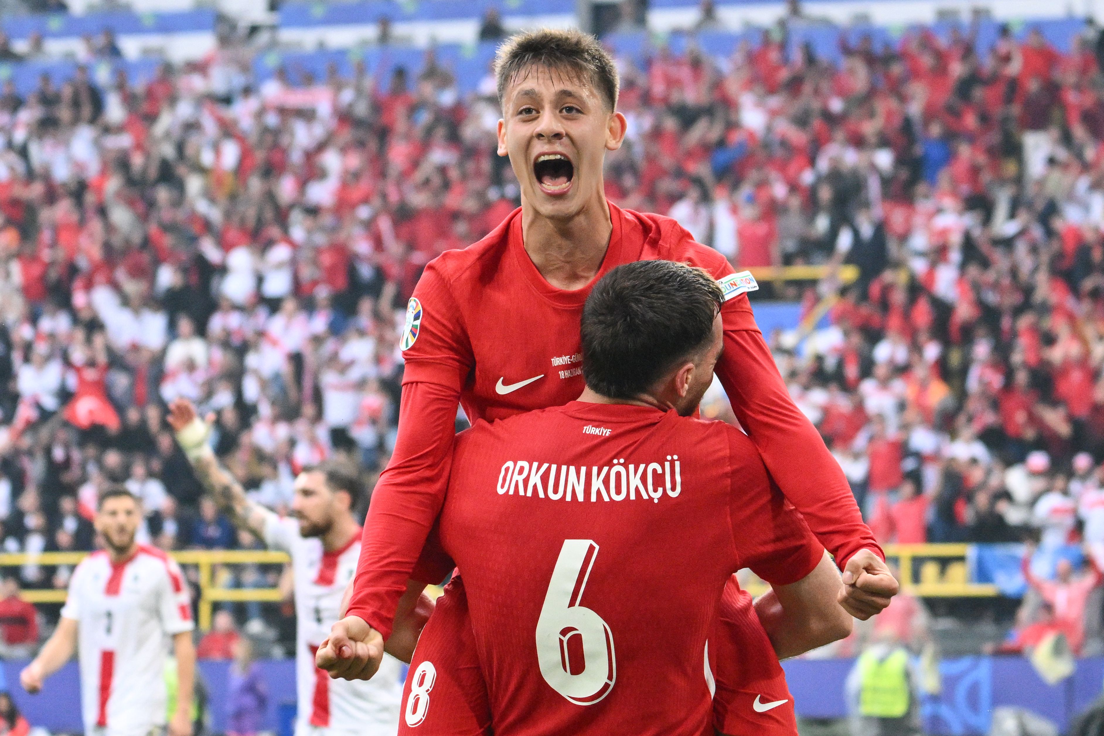 Arda Güler celebrando su primer gol en una Eurocopa.