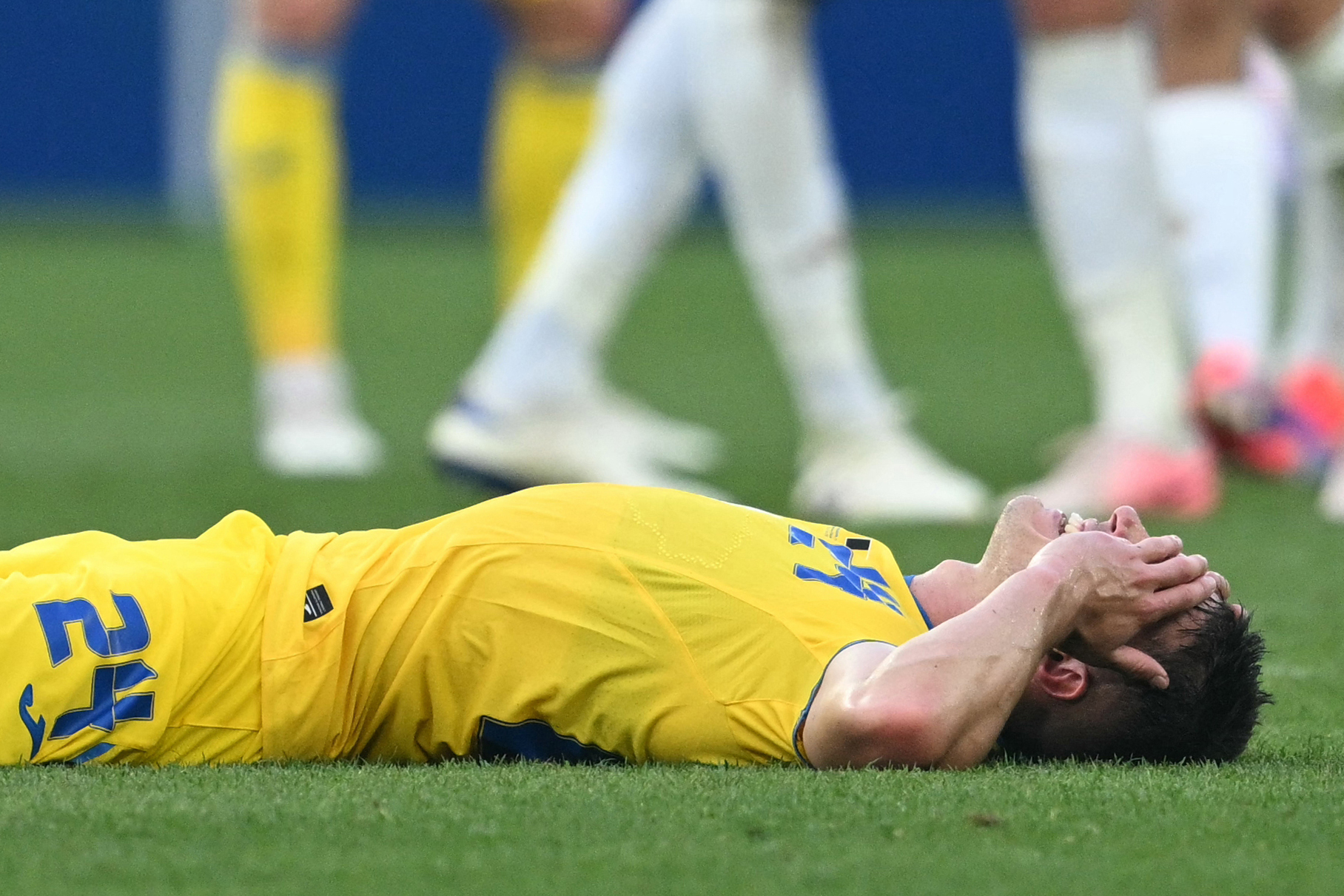 Los jugadores de Ucrania lamentaron no pasar de ronda en el último partido.