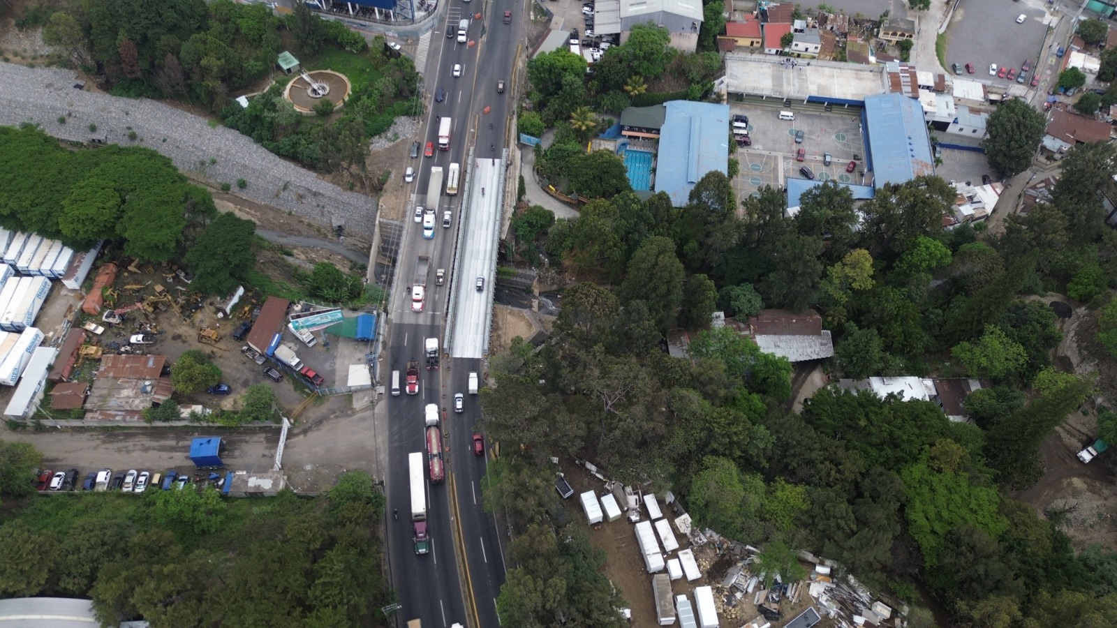 puente provisional de la ruta al Pacífico