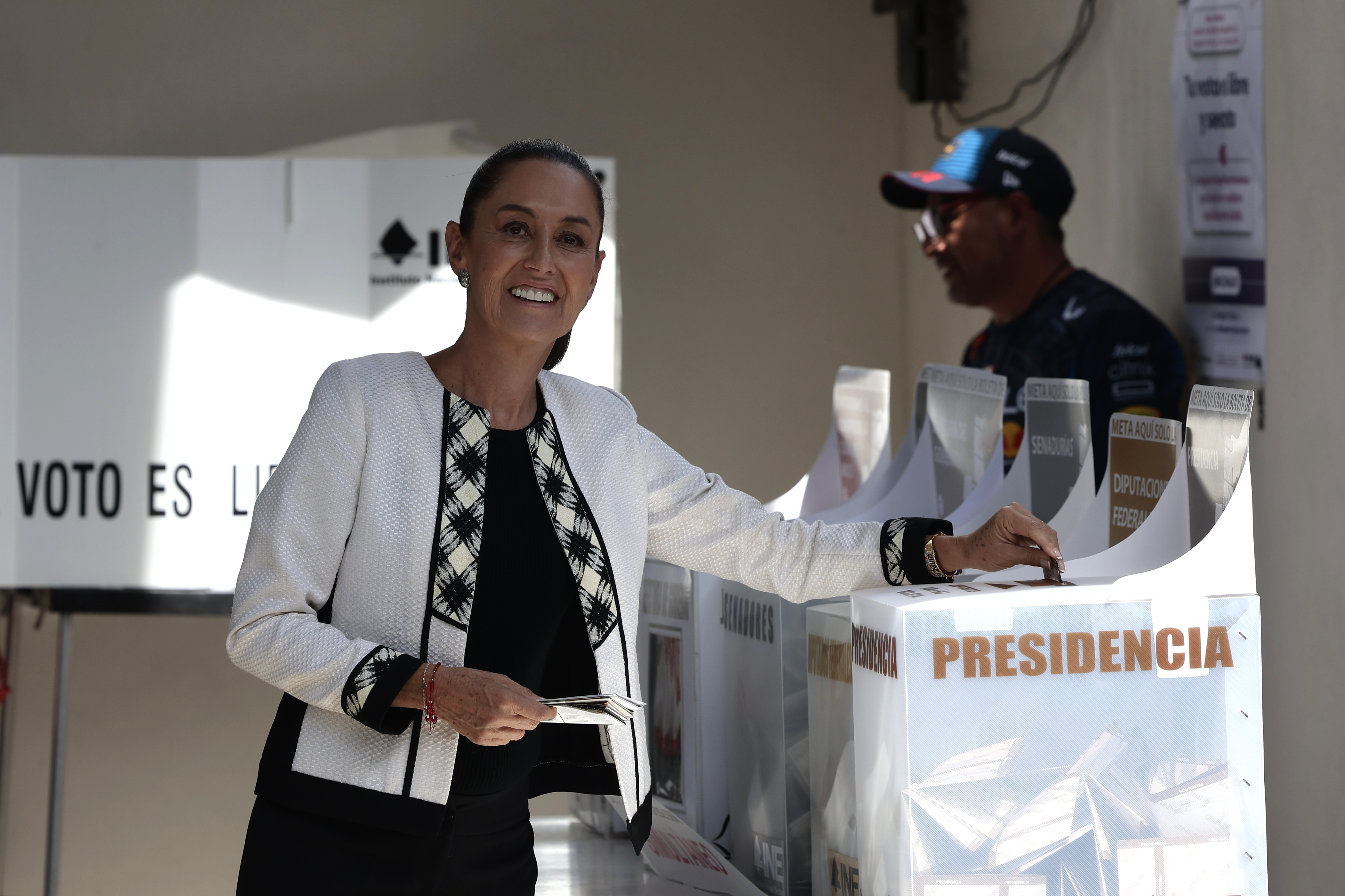 Candidata Claudia Sheinbaum obtiene amplia ventaja en el conteo preliminar de votos