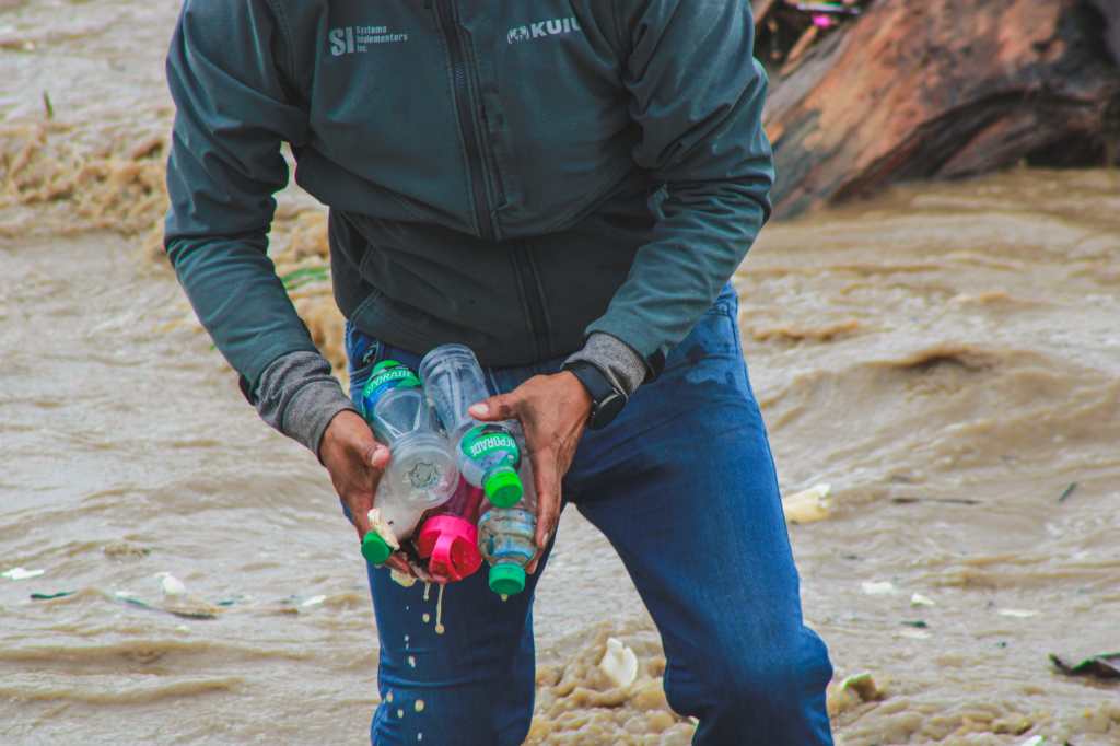 Contaminación lago de Atitlán Panajachel Guatemala Amsclae (3)