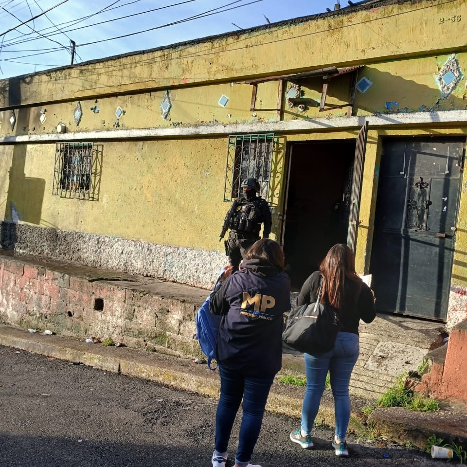 Una joven fue secuestrada en zona 21 cuando intentaba comprar animales en redes sociales. Uno de los secuestradores era su mejor amigo. (Foto Prensa Libre: cortesía del MP)