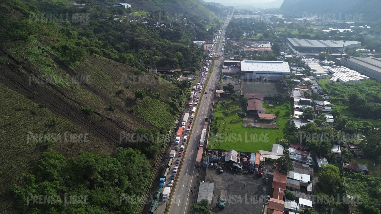 Tránsito en la ruta al Pacífico