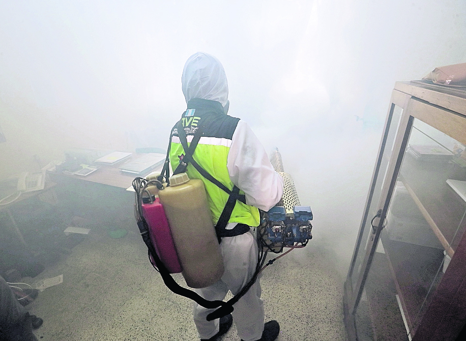 La Embajada de los Estados Unidos alertó a sus ciudadanos acerca de la Emergencia Sanitaria Nacional que declaró el Ministerio de Salud por los casos de dengue en el país. (Foto Prensa Libre: Hemeroteca PL). 