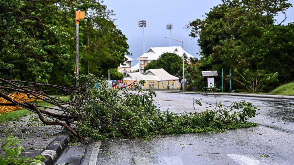 El huracán Beryl pasó cerca de Bridgetown, Barbados.
GETTY IMAGES
